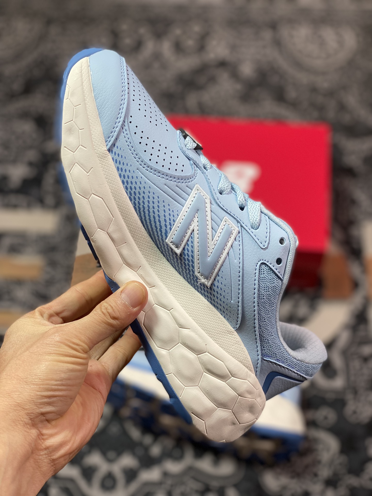 160 New Balance NB Fresh Foam X 840 FV1 Slip Resistant 缓震跑步鞋 W840FW4