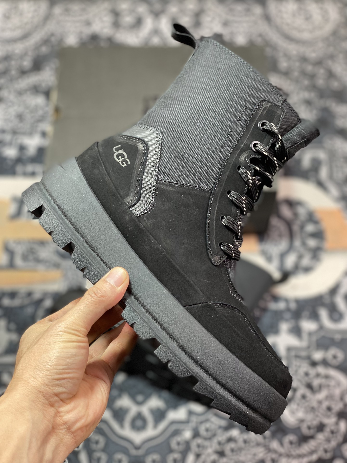 UGG Lug Lace-Up Platform Boots Luger series high-top hunter style plus velvet Martin boots ”suede all black plus velvet” 1143833-BLK