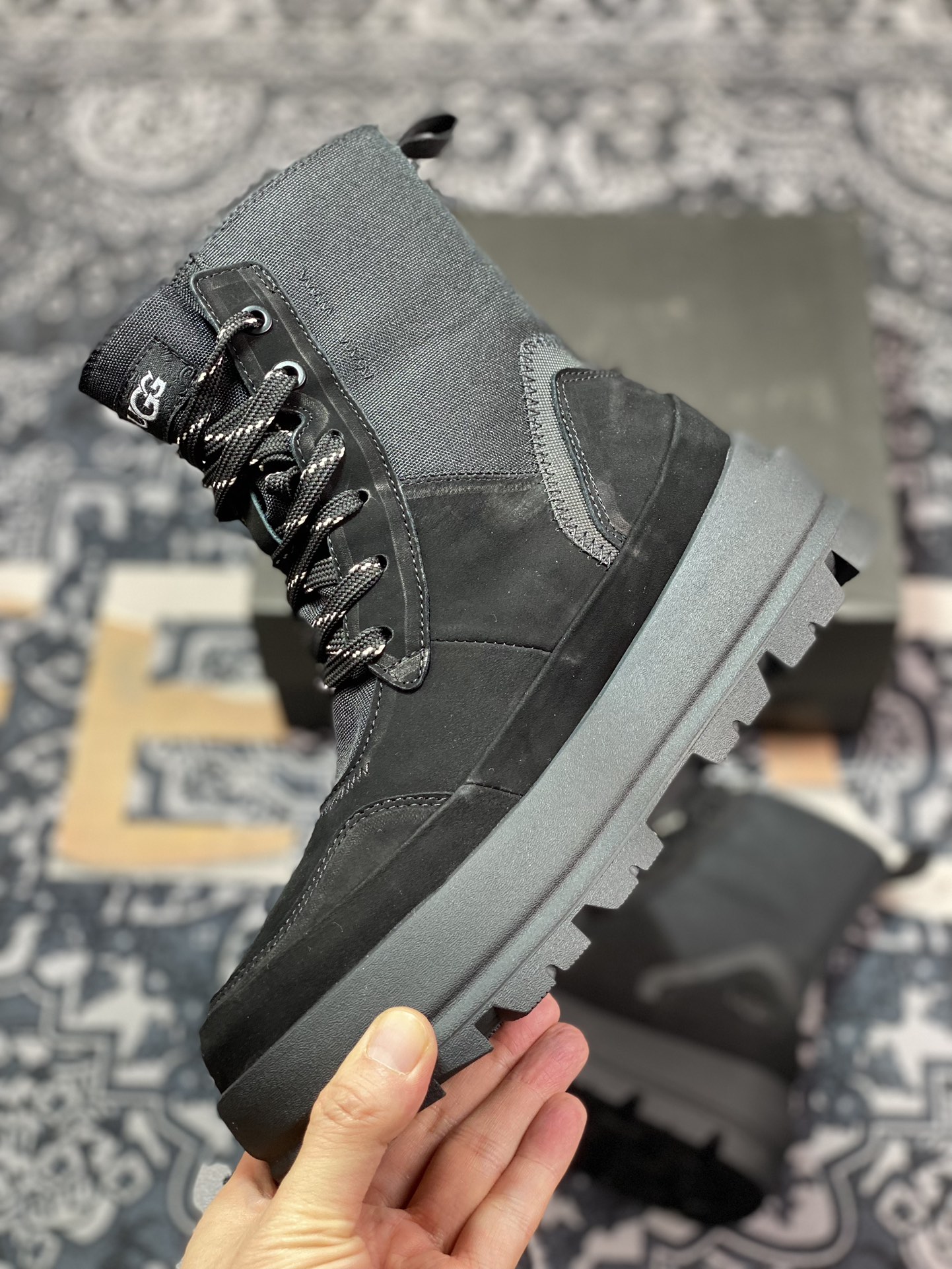 UGG Lug Lace-Up Platform Boots Luger series high-top hunter style plus velvet Martin boots ”suede all black plus velvet” 1143833-BLK