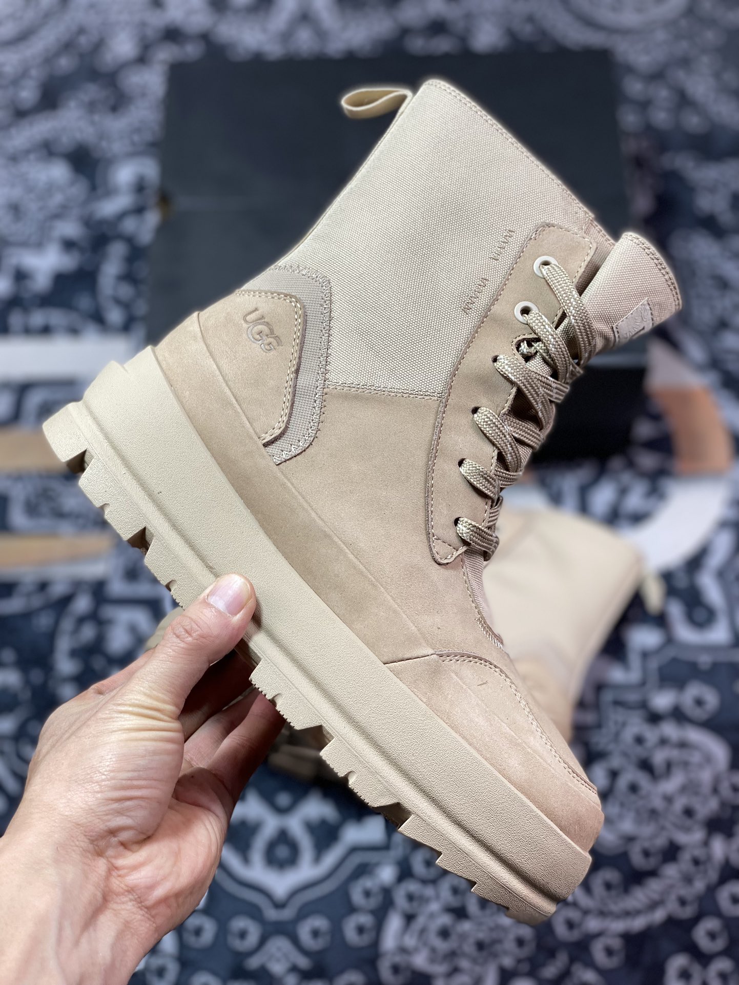 UGG Lug Lace-Up Platform Boots Luger series high-top Martin boots ”suede sandy brown plus velvet” 1143833-SAND