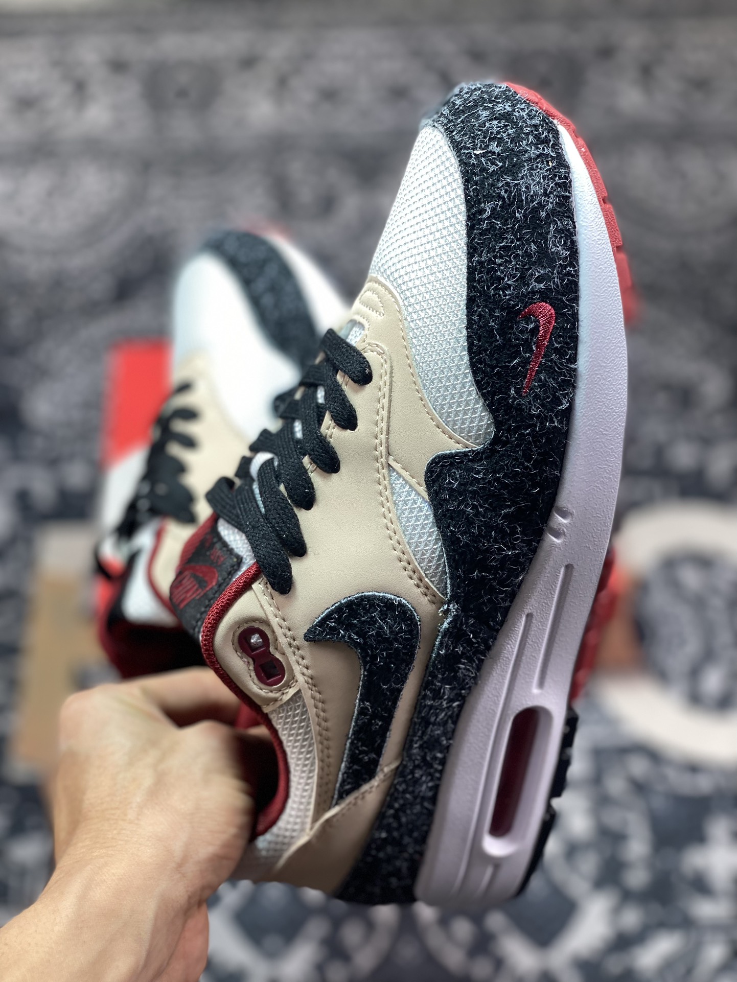 Nike Air Max 1”Keep Rippin Stop Slippin 2.0” first generation retro air cushion all-match casual sports jogging shoes ”black, white, gray and color embroidery” FD5743-200