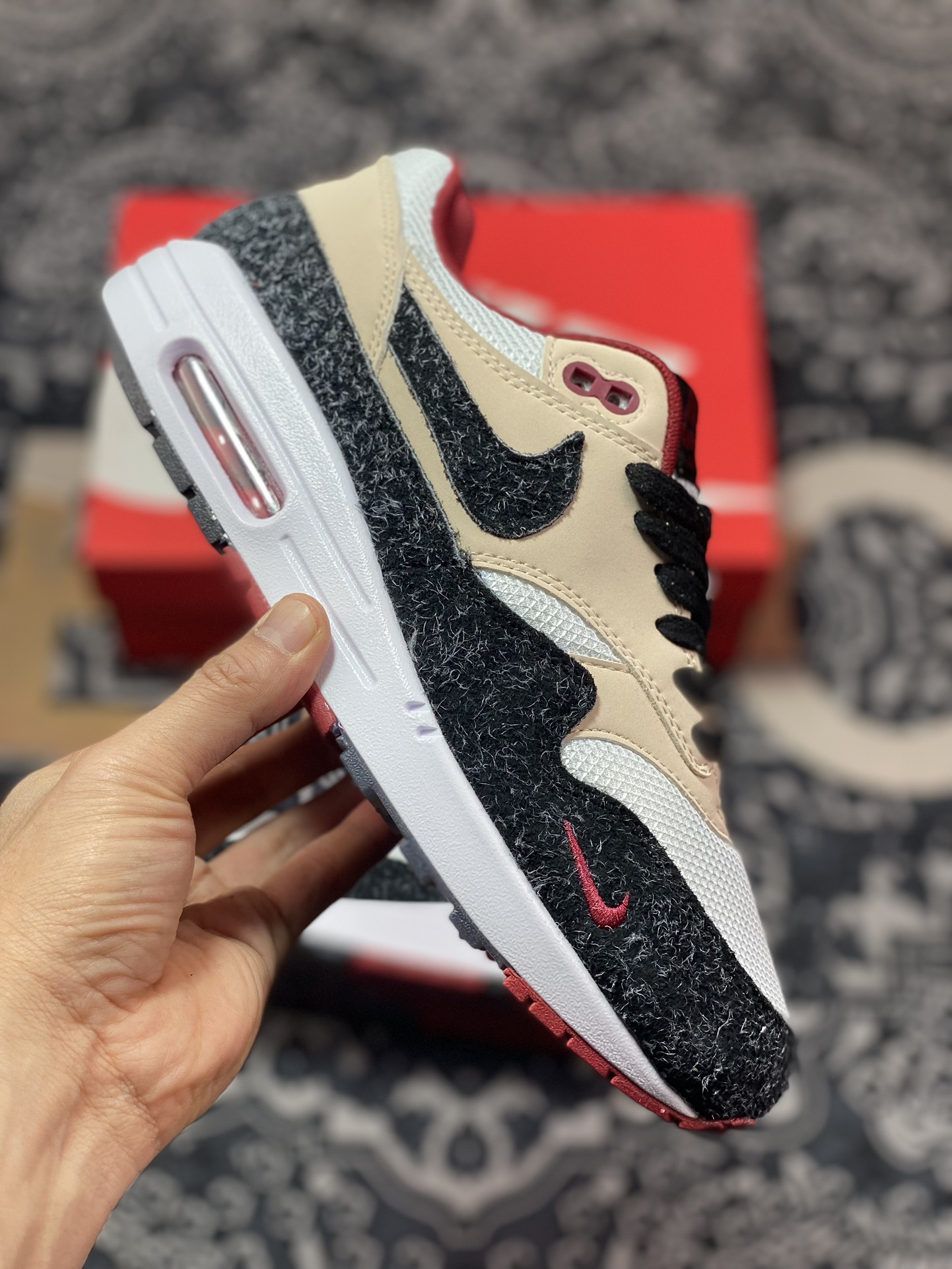 Nike Air Max 1”Keep Rippin Stop Slippin 2.0” first generation retro air cushion all-match casual sports jogging shoes ”black, white, gray and color embroidery” FD5743-200