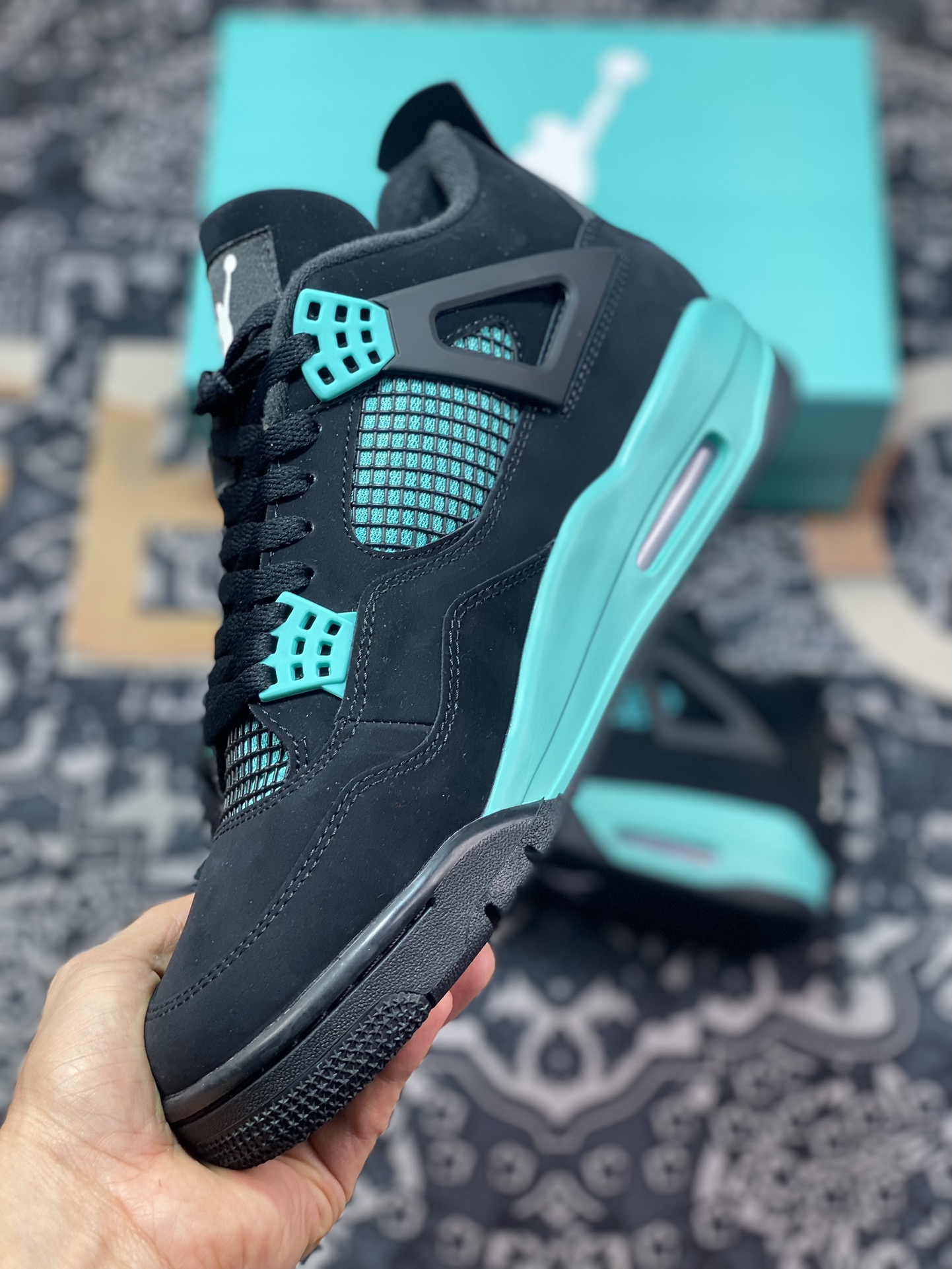 Original Air Jordan 4 co-branded Tiffany DH6927-001