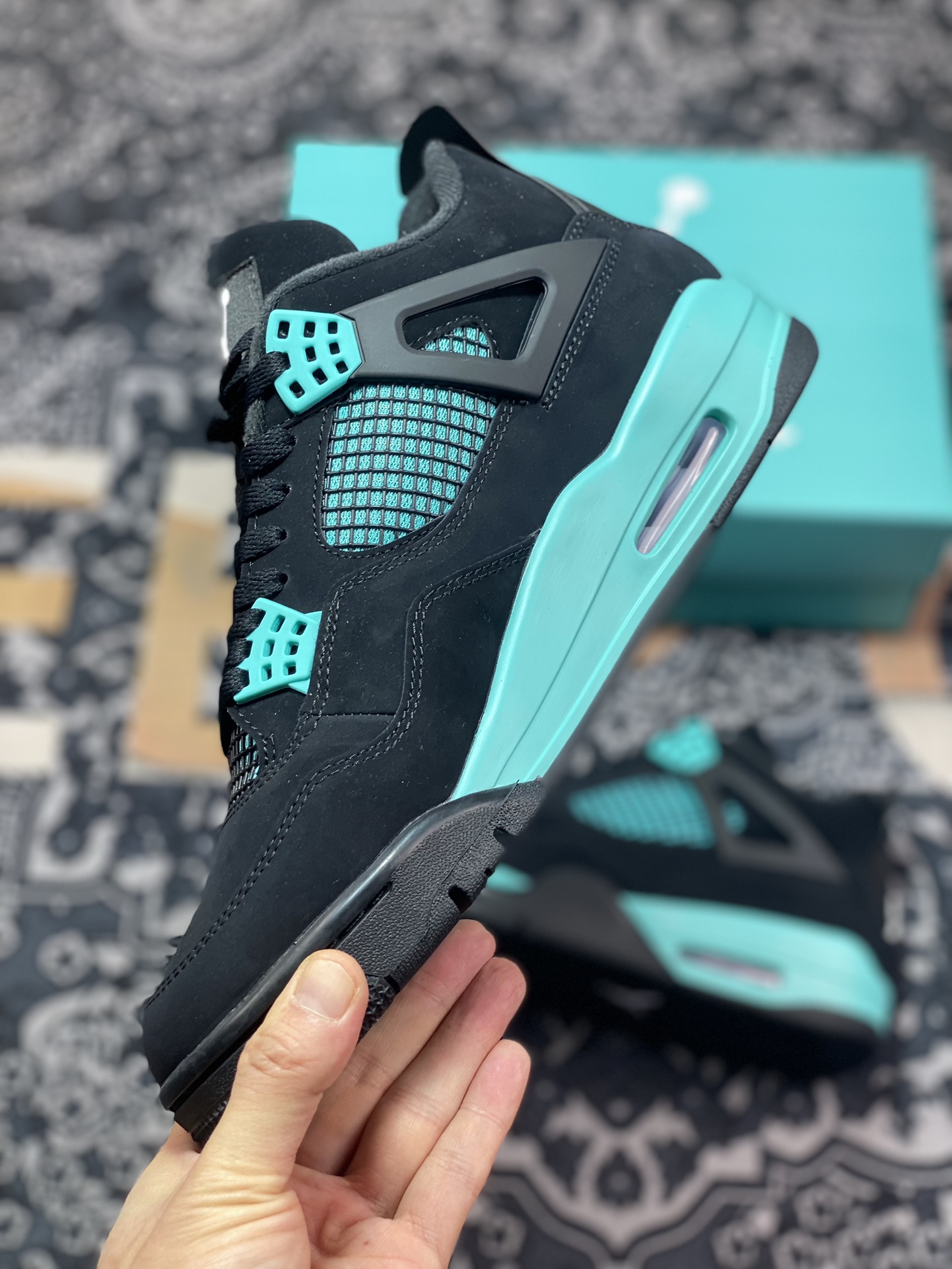 Original Air Jordan 4 co-branded Tiffany DH6927-001