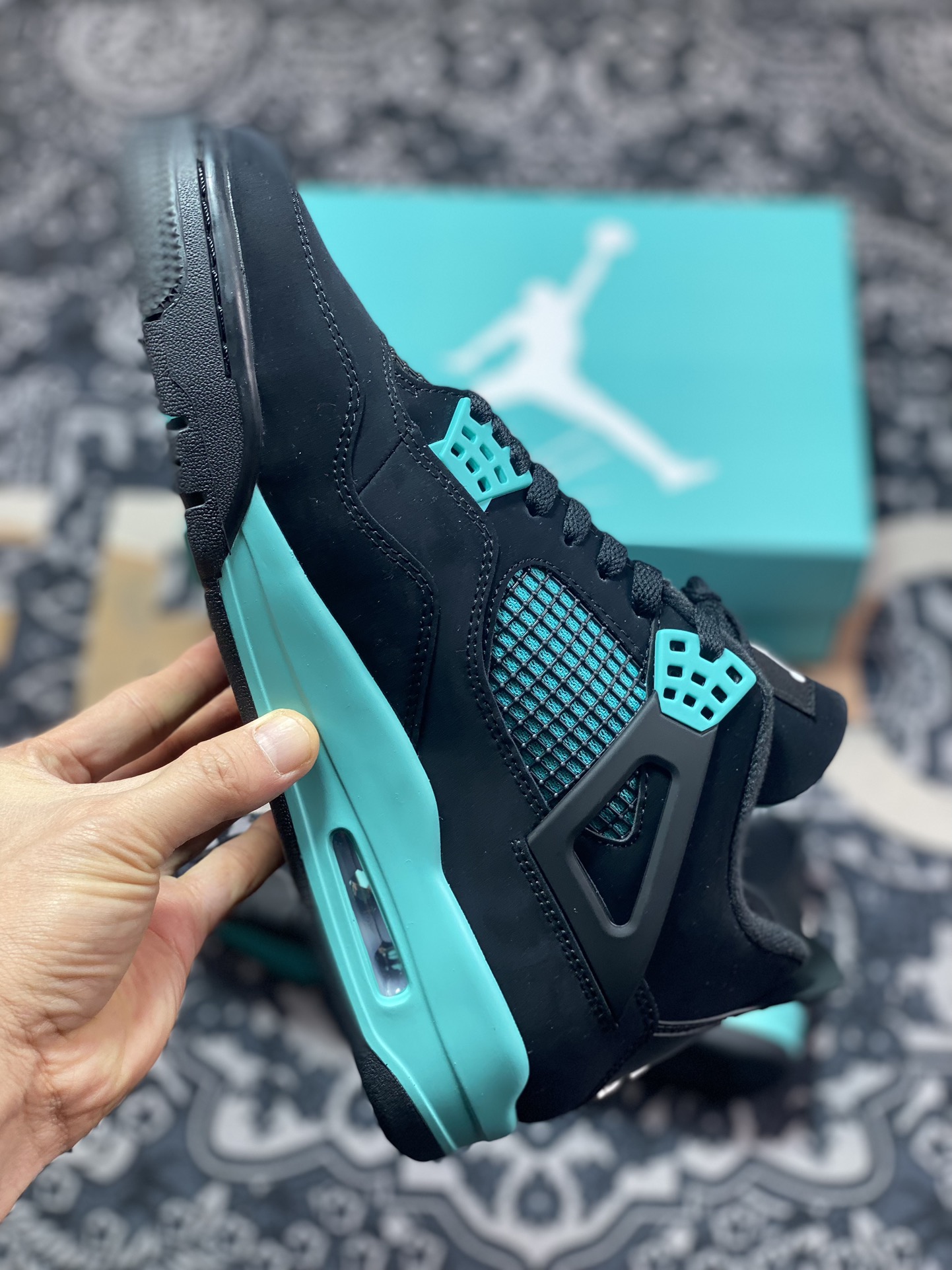 Original Air Jordan 4 co-branded Tiffany DH6927-001