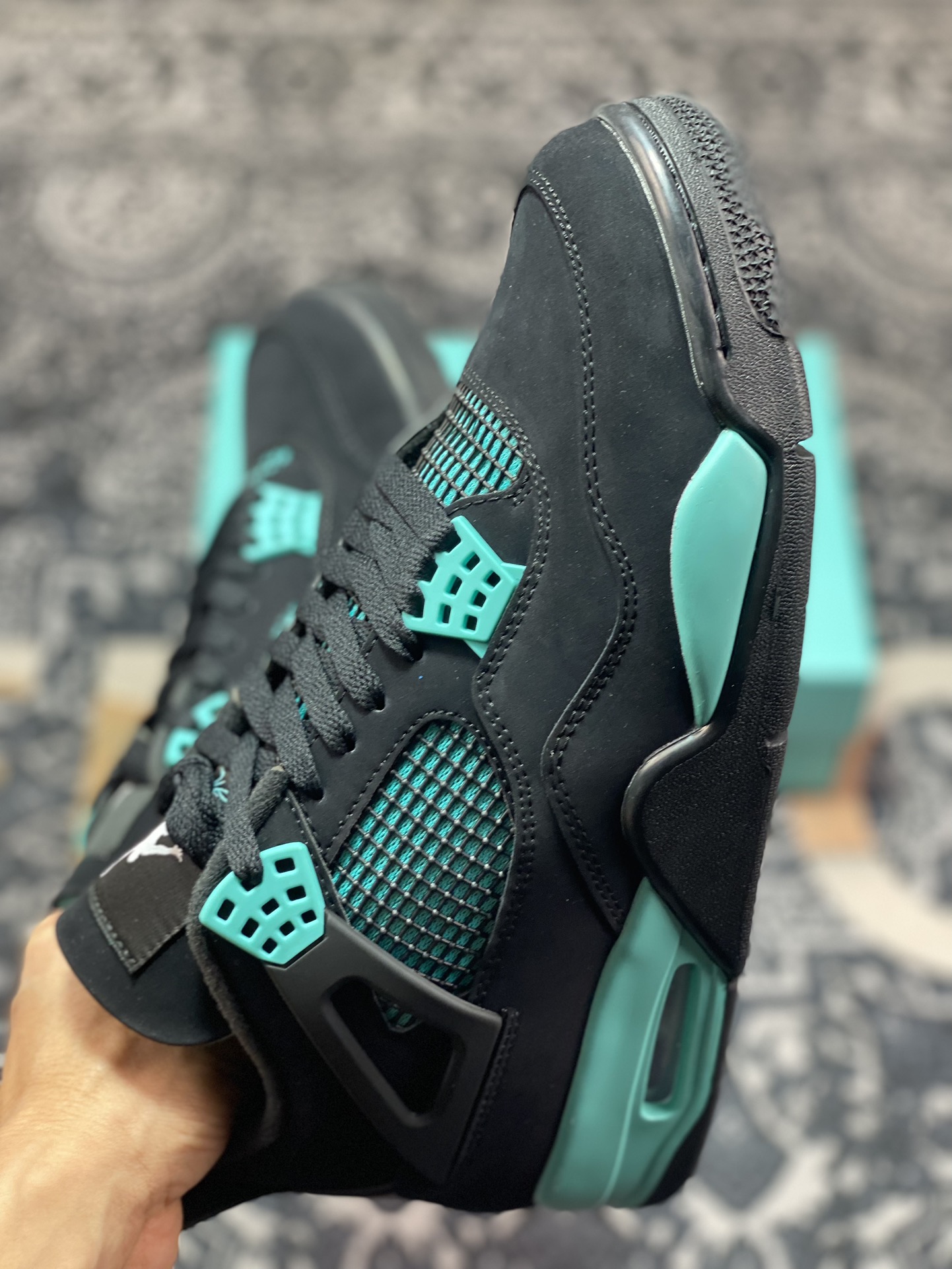 Original Air Jordan 4 co-branded Tiffany DH6927-001