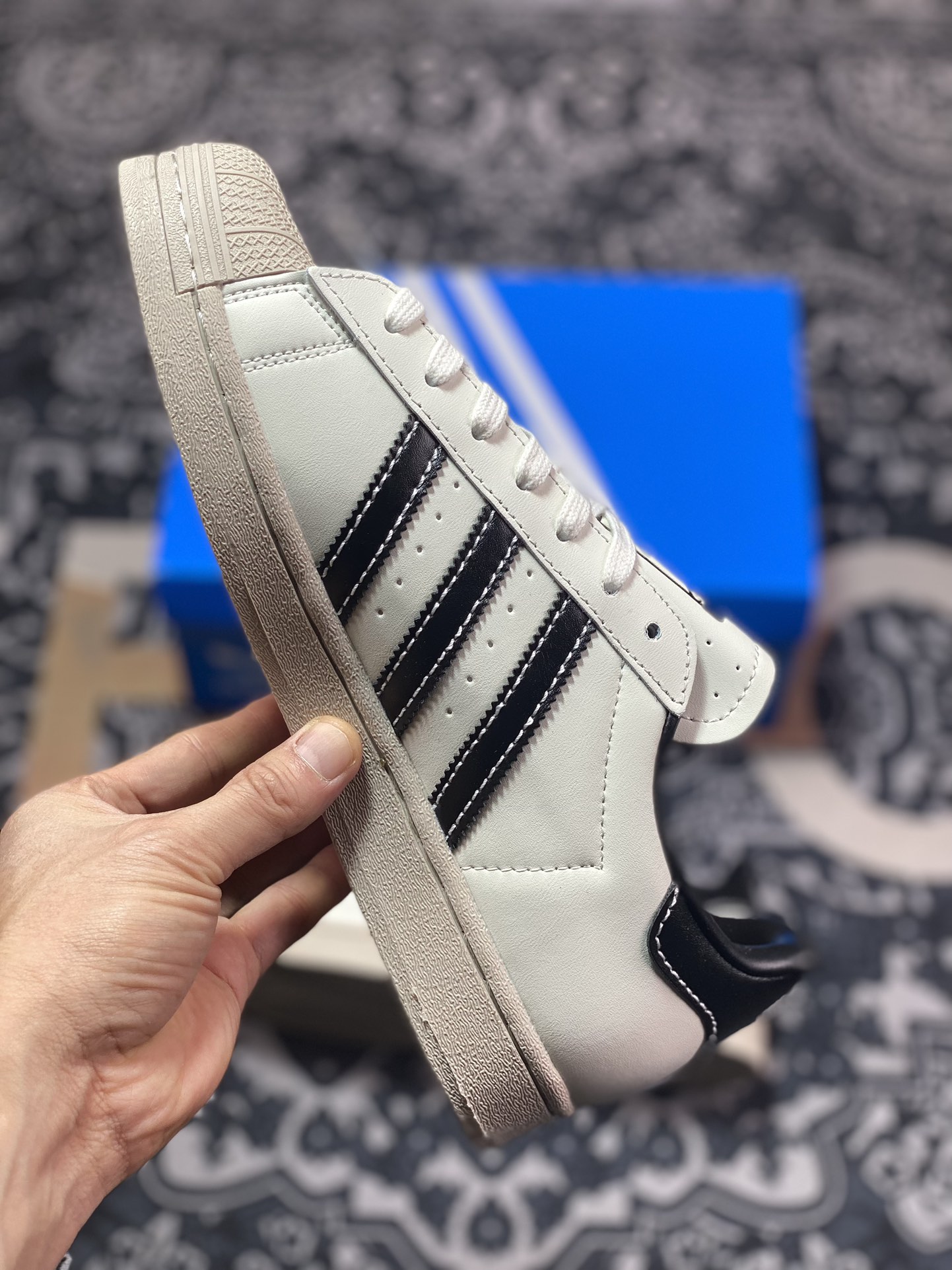 Adidas Originals Campus 00s ID1009