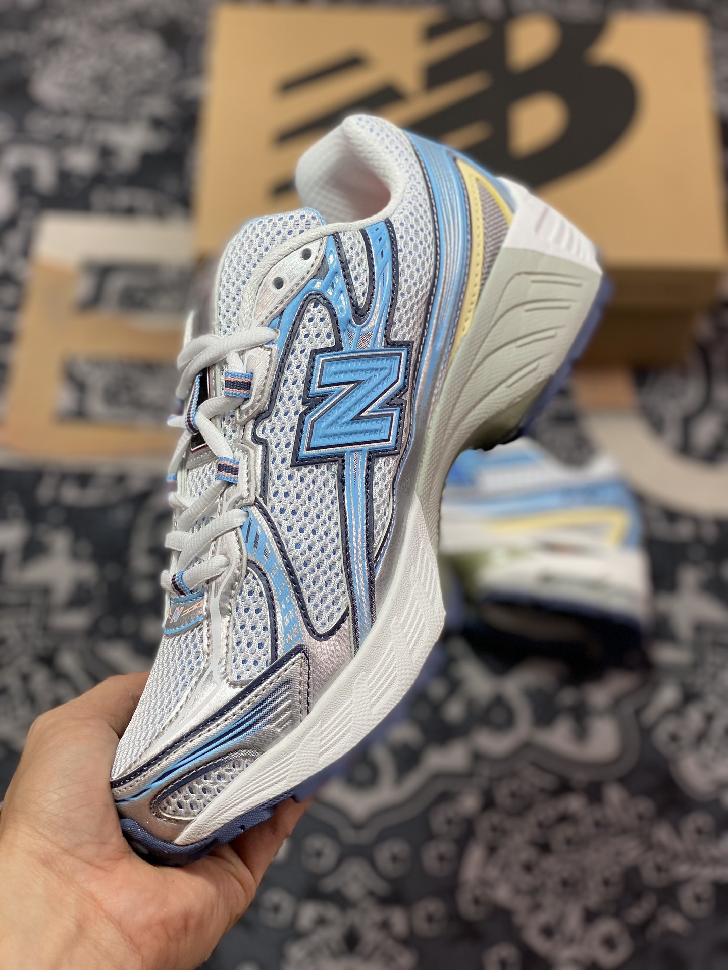 New Balance MR740 series low-top retro dad style casual sports jogging shoes ”Silver Light Blue” MR740BS