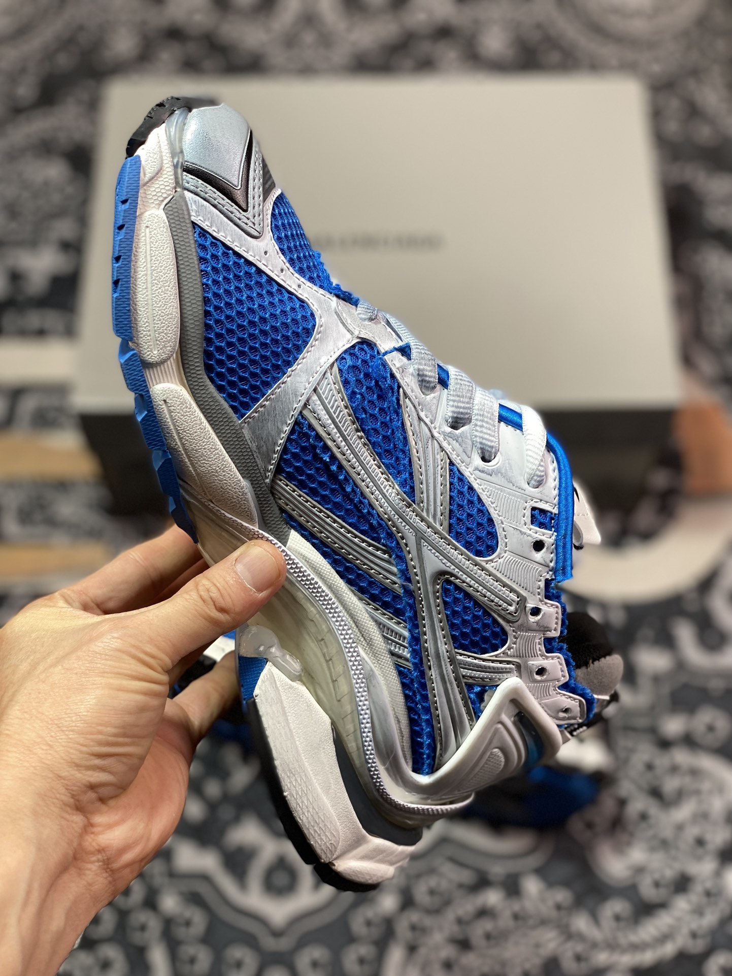 BALENCIAGA Runner Sneaker”Blue/White/Silver”2.0 jogging running shoes”2.0 deconstruction destruction royal blue and silver LOGO”773767 W3RBW 0575