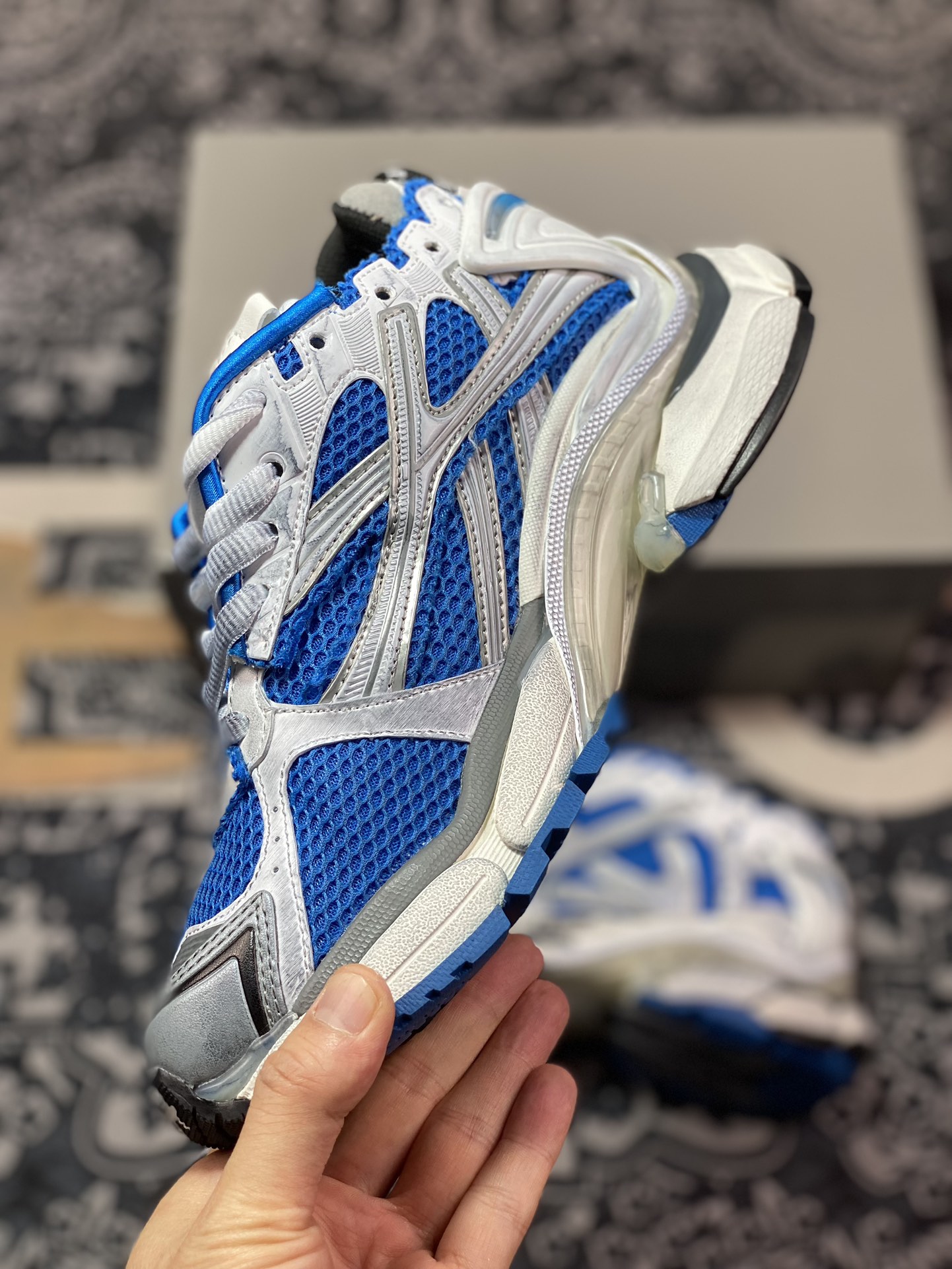 BALENCIAGA Runner Sneaker”Blue/White/Silver”2.0 jogging running shoes”2.0 deconstruction destruction royal blue and silver LOGO”773767 W3RBW 0575