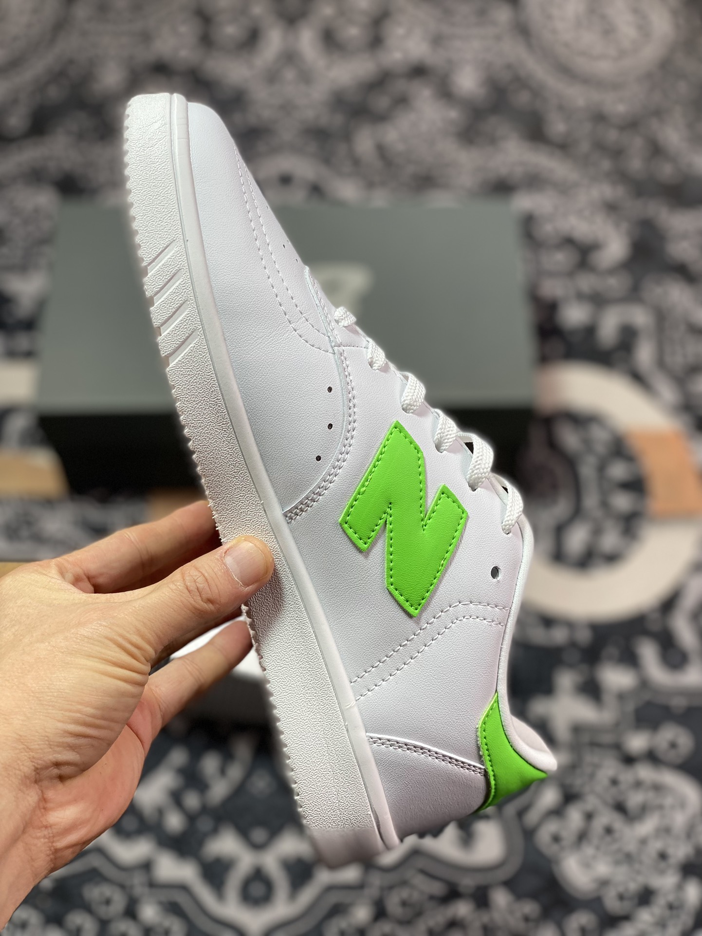 150 New Balance CT05系列低帮经典复古篮球板鞋“皮革白荧光绿”CT05WG6