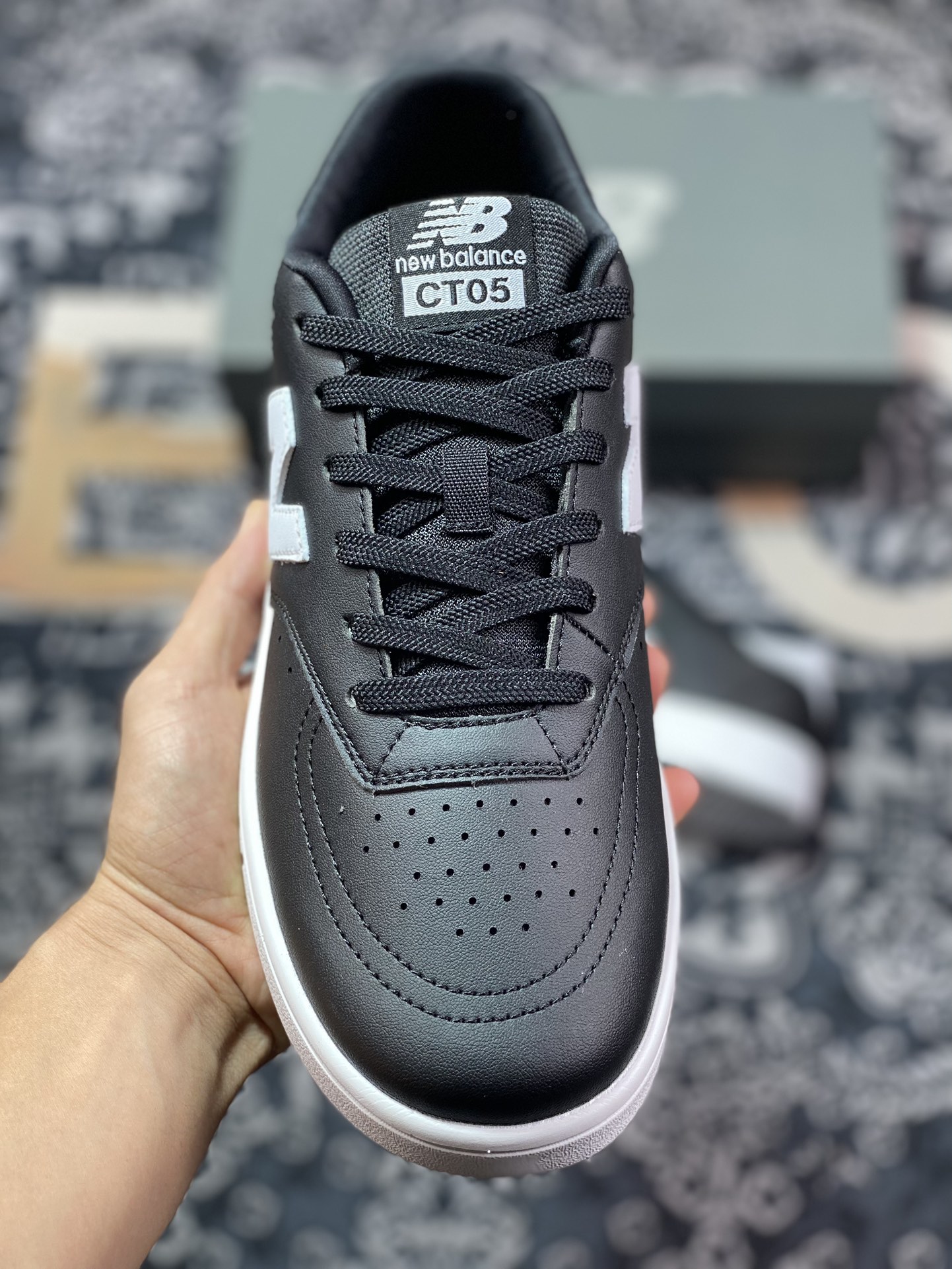 150 NB新百伦New Balance CT05系列低帮篮球板鞋“皮革黑白”CT05WG1