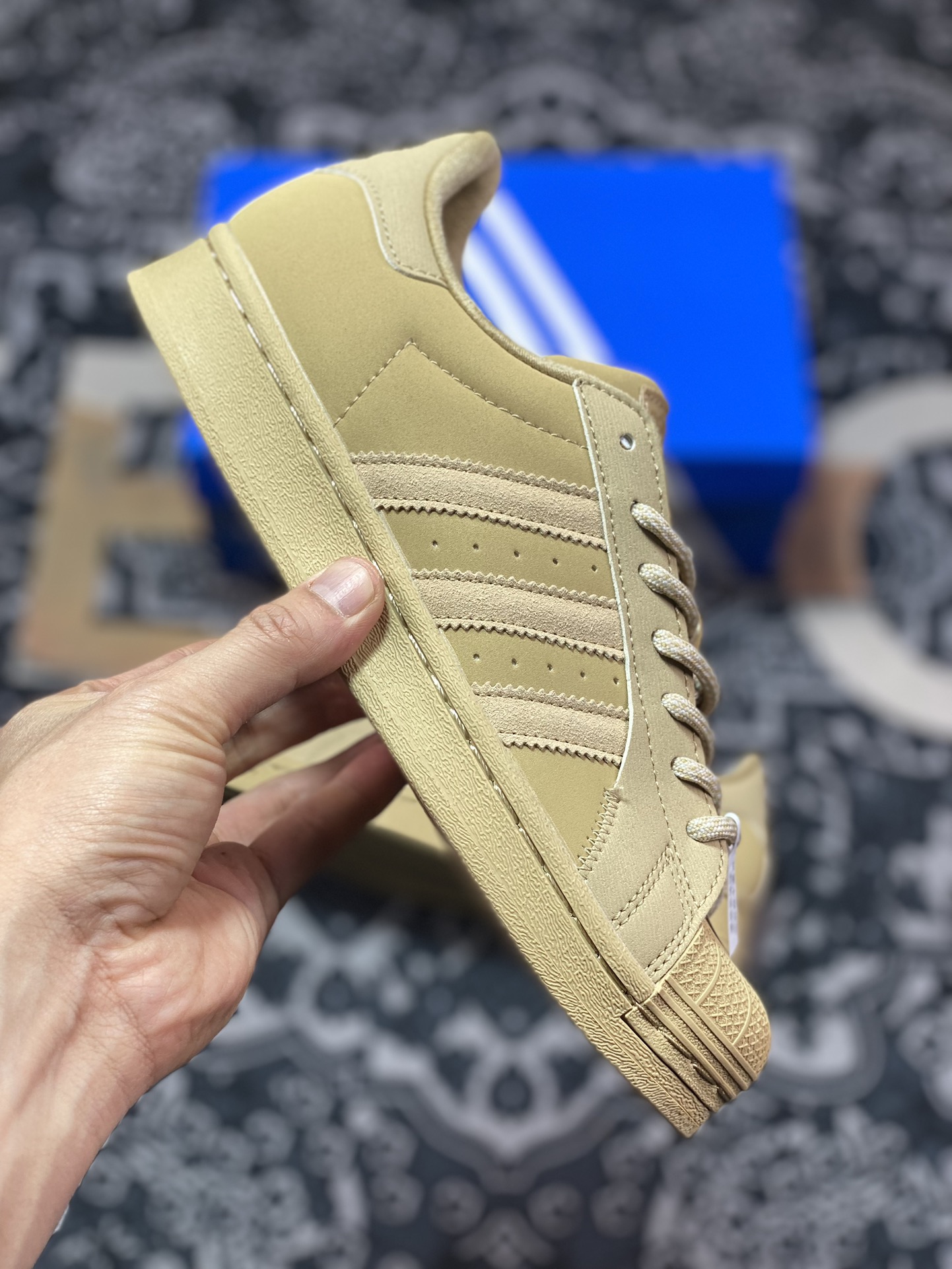 Adidas Originals Campus 00s IF3921 is available exclusively on the platform