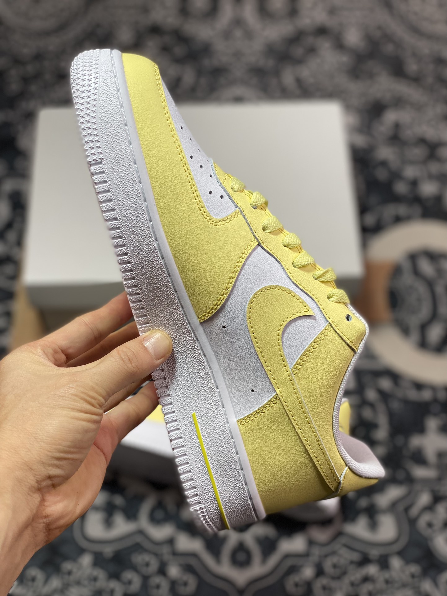 Nike Air Force 1'07 Low ”Lemon” Air Force One low-top classic versatile casual sports sneakers ”Colorblock Lemon Light Yellow and White” HF0119-700