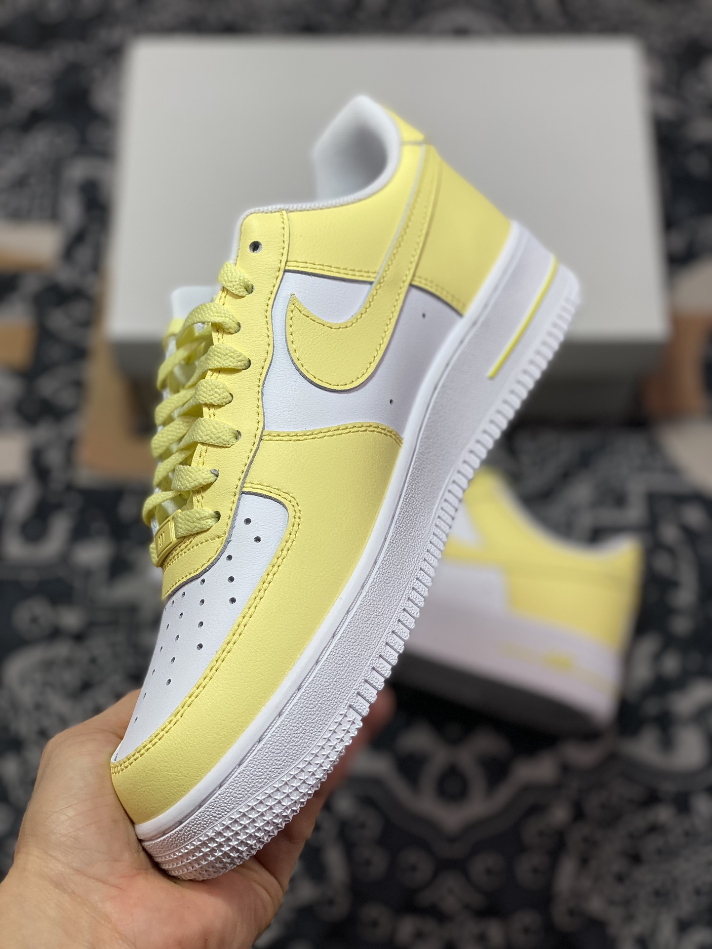 Nike Air Force 1'07 Low ”Lemon” Air Force One low-top classic versatile casual sports sneakers ”Colorblock Lemon Light Yellow and White” HF0119-700