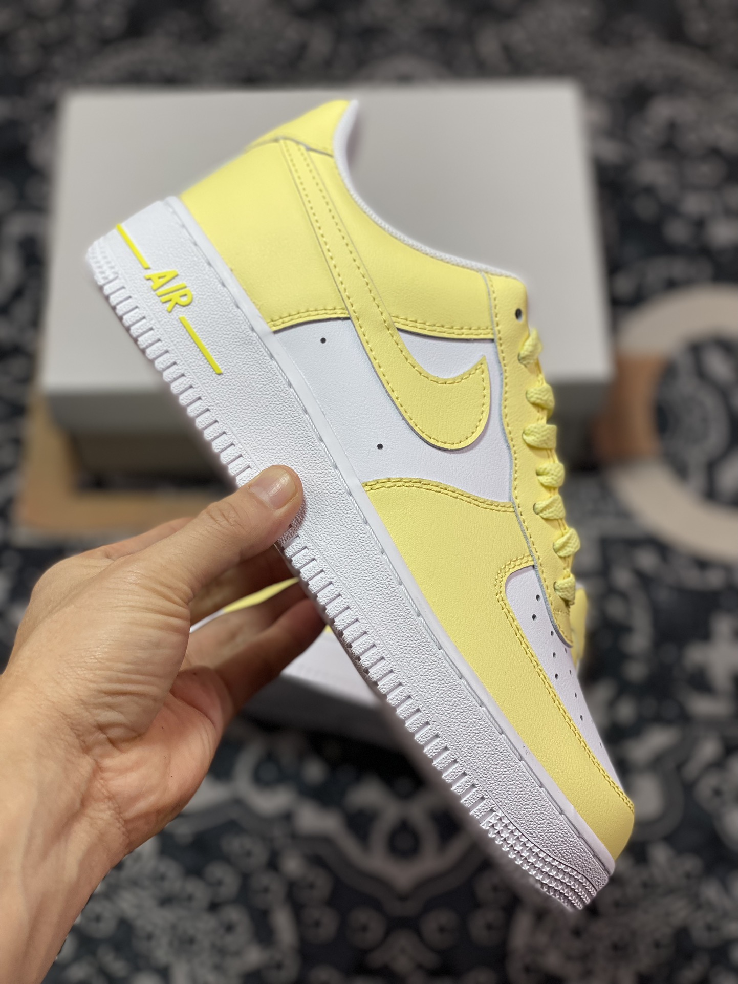 Nike Air Force 1'07 Low ”Lemon” Air Force One low-top classic versatile casual sports sneakers ”Colorblock Lemon Light Yellow and White” HF0119-700