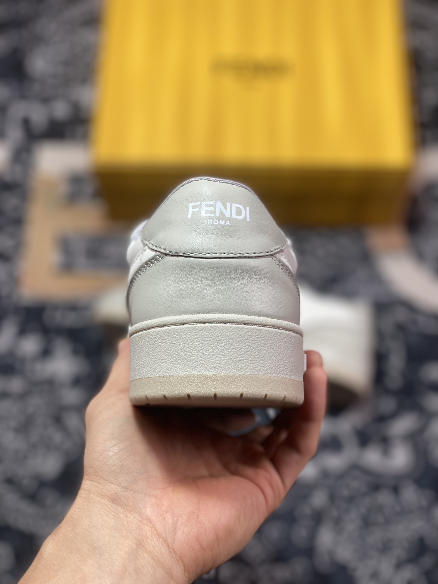 450 优芬迪Fendi Match Sneaker Low Velcro竞赛系列魔术贴低帮板鞋“魔术贴白浅灰”8E8453AOMNF1ME8