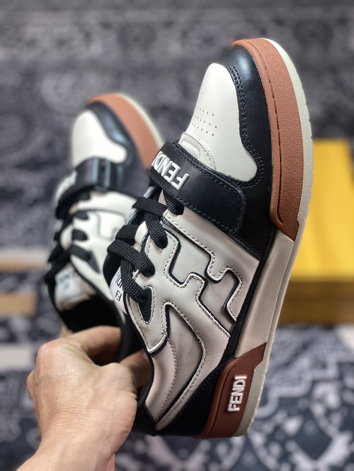 Fendi Match Sneaker Low Velcro Competition Series Velcro Low-top Sneakers ”Velcro Black White Brown” 8E8453AOMNF1ME7