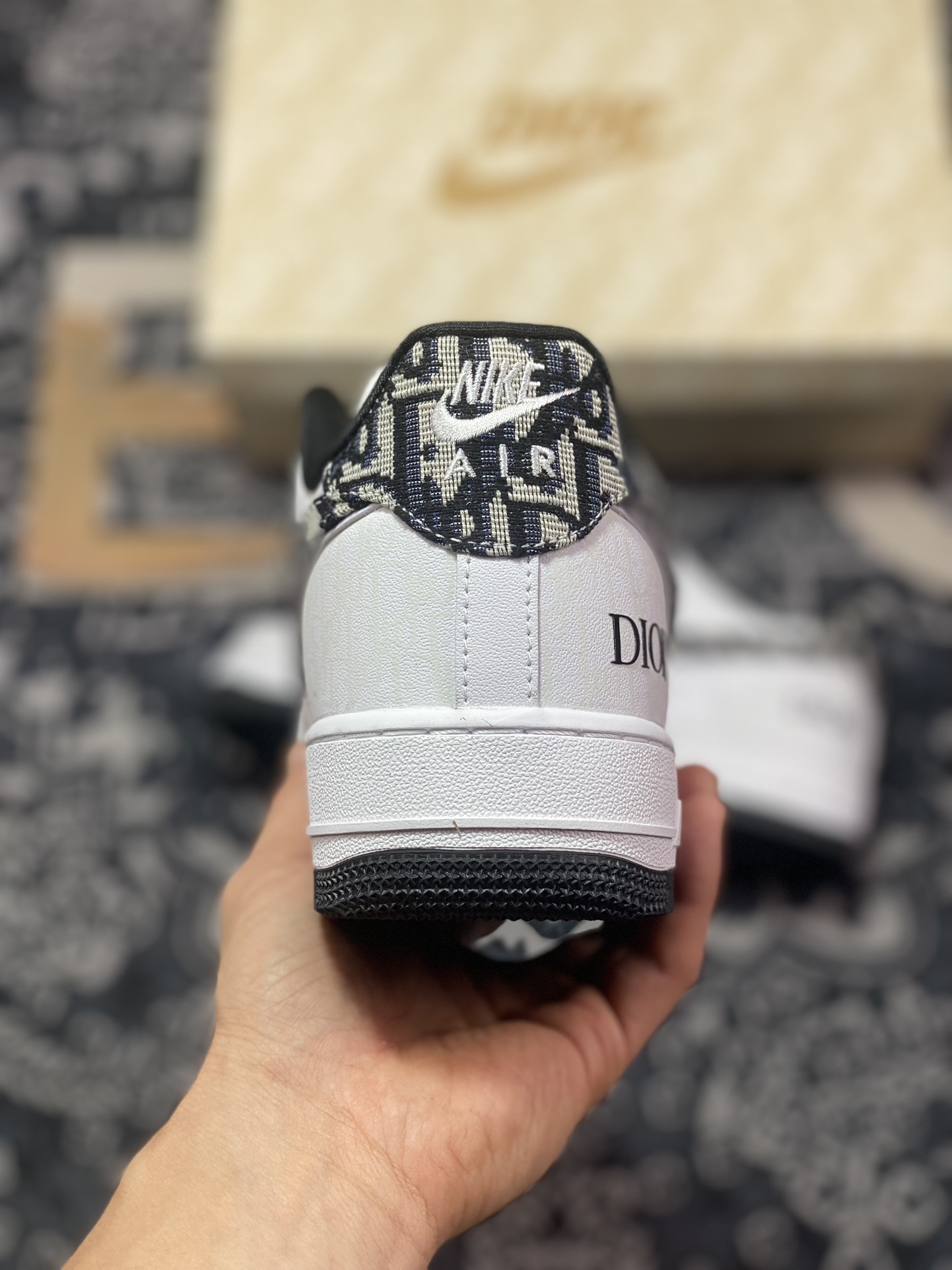 240 Nike Air Force 1 Low 07 x DIOR 联名白黑 DR6239-837