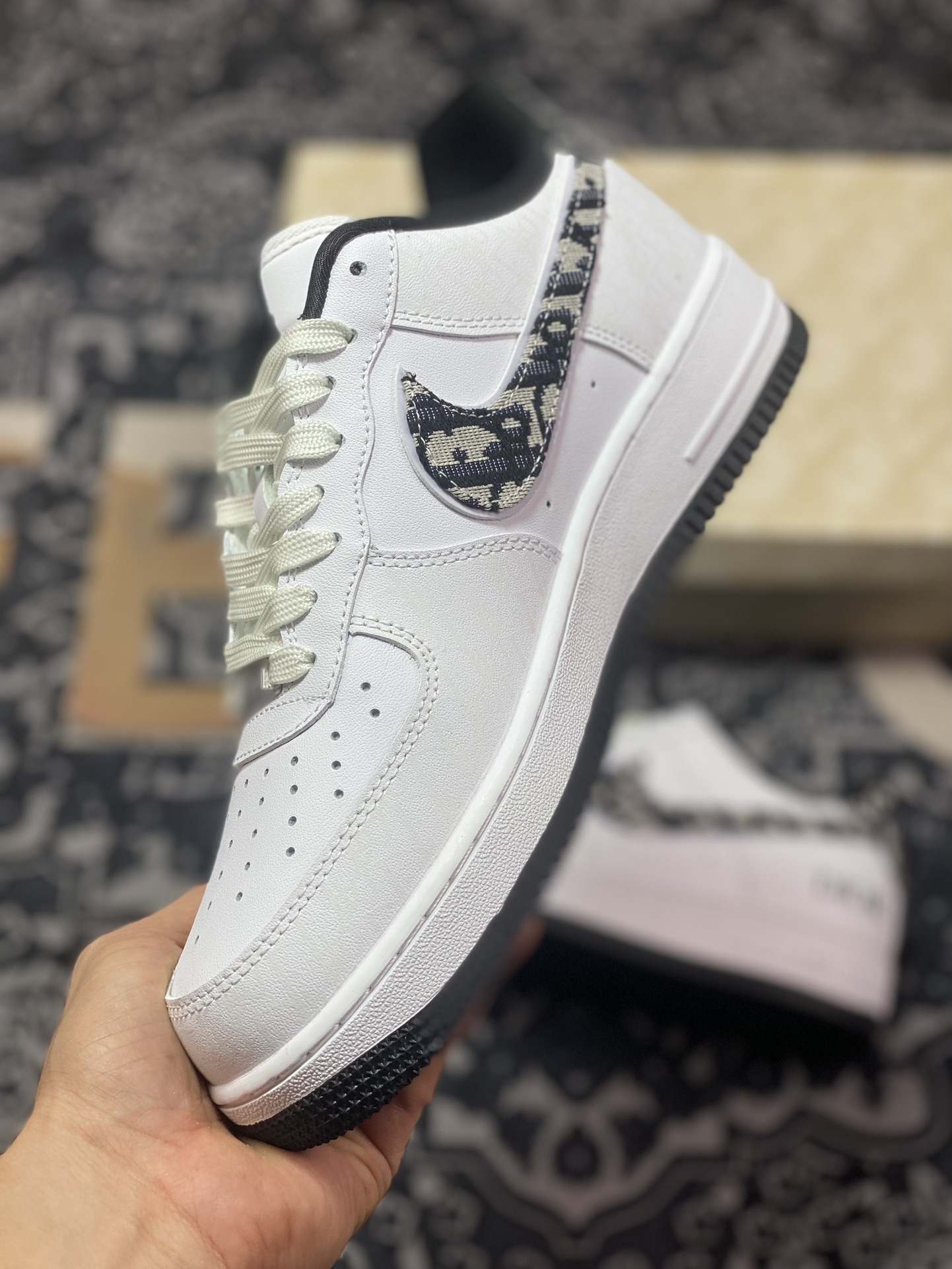 240 Nike Air Force 1 Low 07 x DIOR 联名白黑 DR6239-837