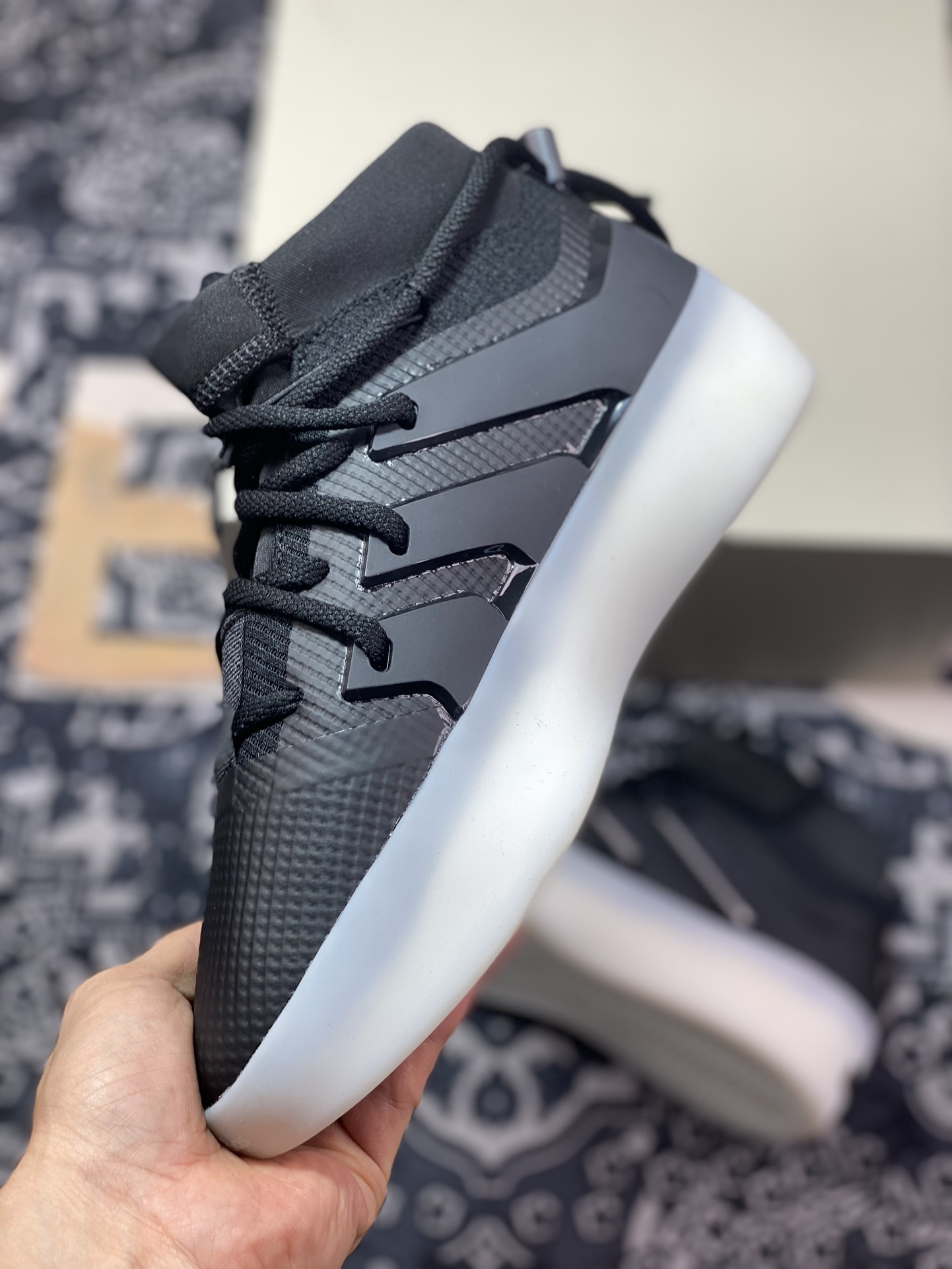 Fear of God × Adidas Athletics I Basketball ”The One” IE6186