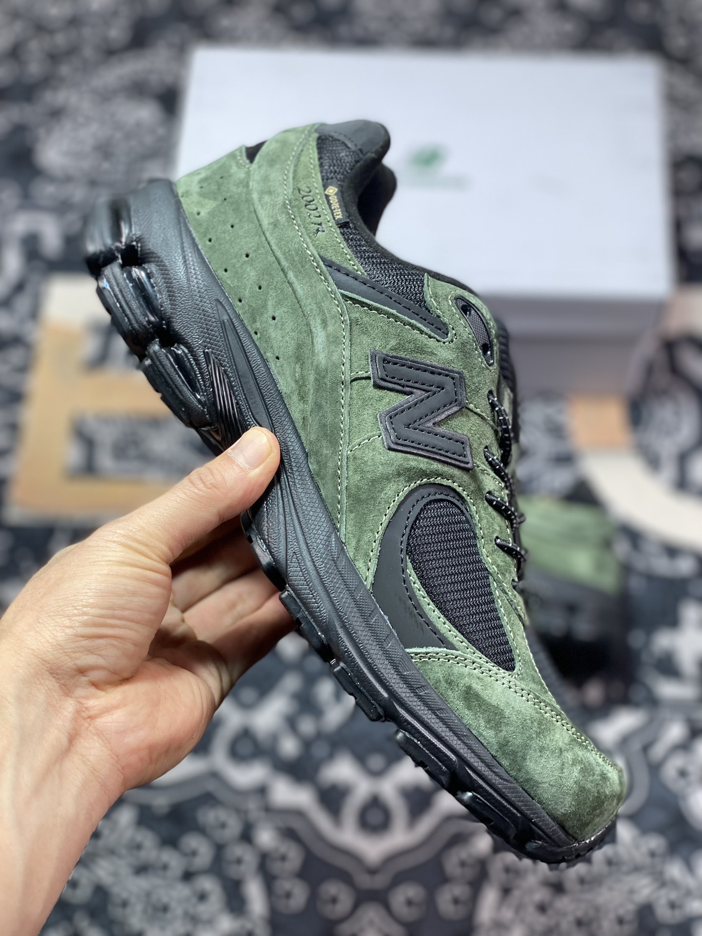 New Balance 2002R GORE-TEX ”Olive” series low-top retro running shoes ”Joint olive military green and black” M2002RXY