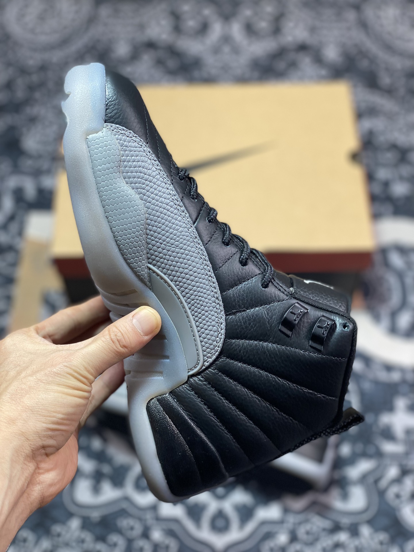 Air Jordan AJ12 Retro Black Gray CT8013-019