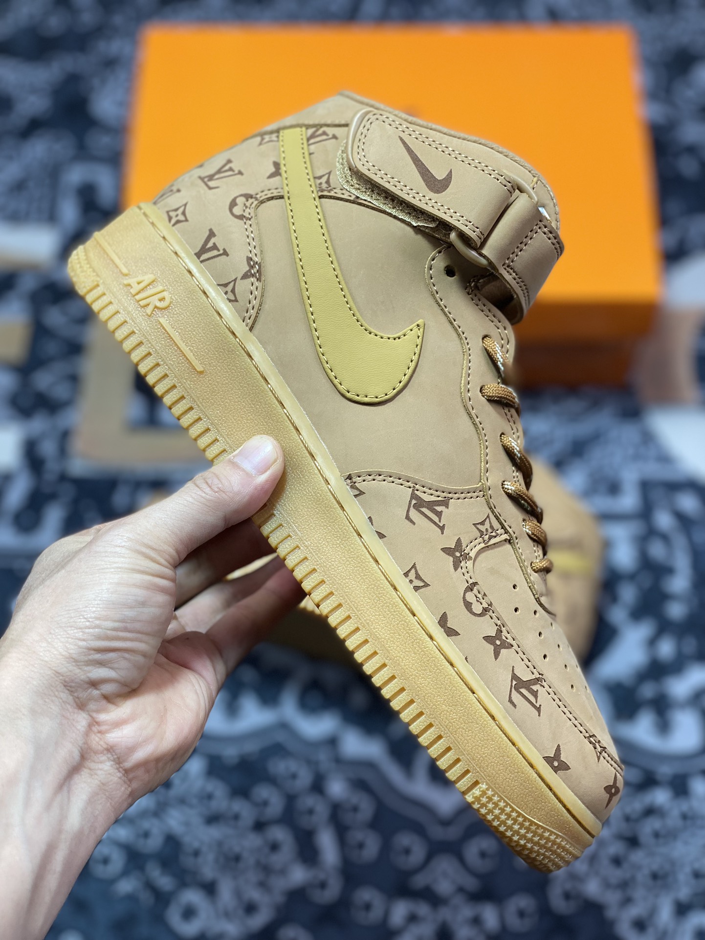 Air Force 1 '07 Mid LV Wheat Print DV9988-500