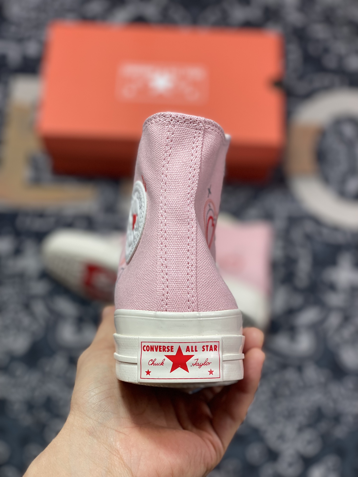 Converse 24th Valentine's Day limited canvas upper