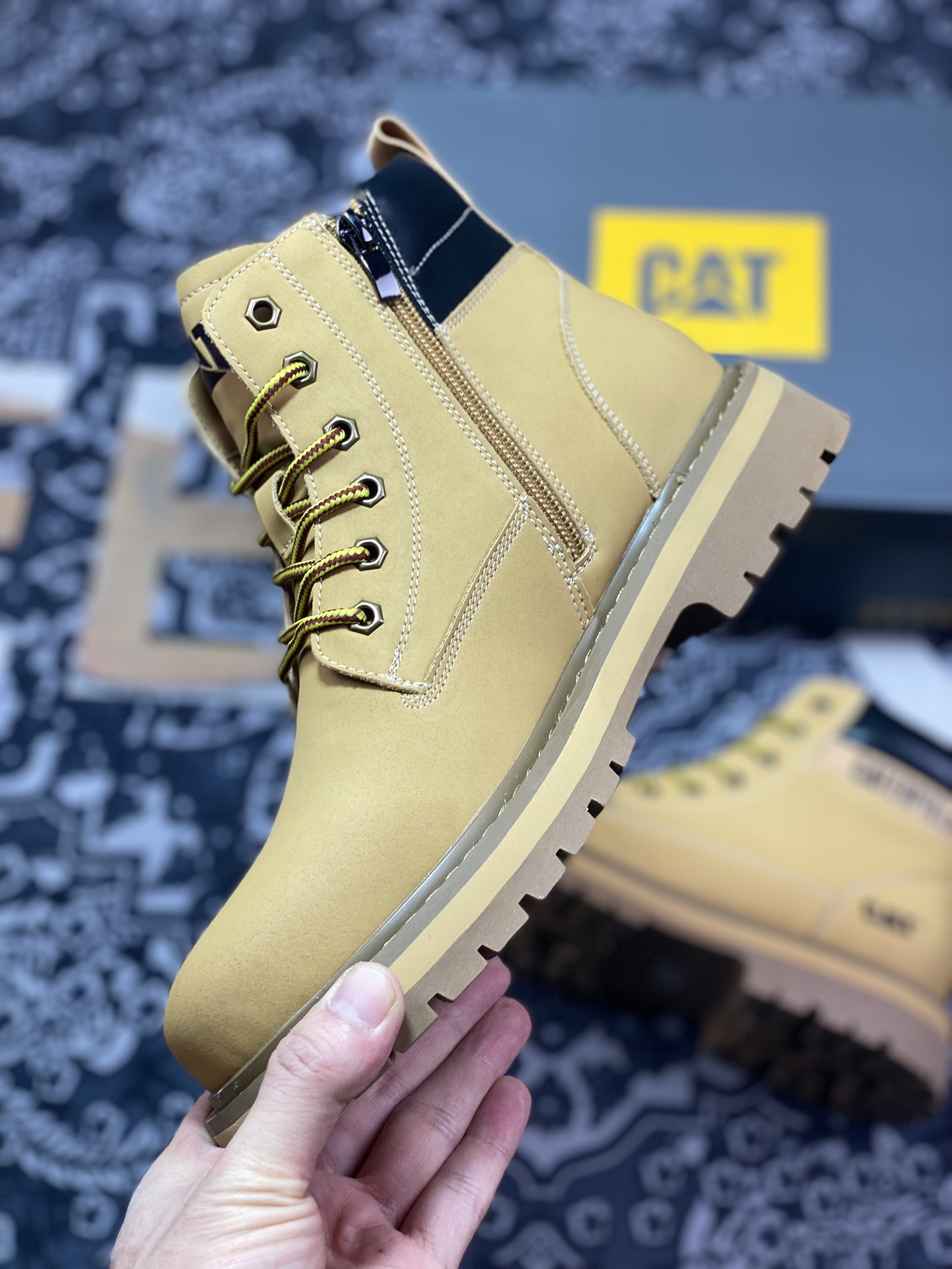 New arrival #CAT Carter outdoor workwear light bottom mid-cut leisure yellow boots series