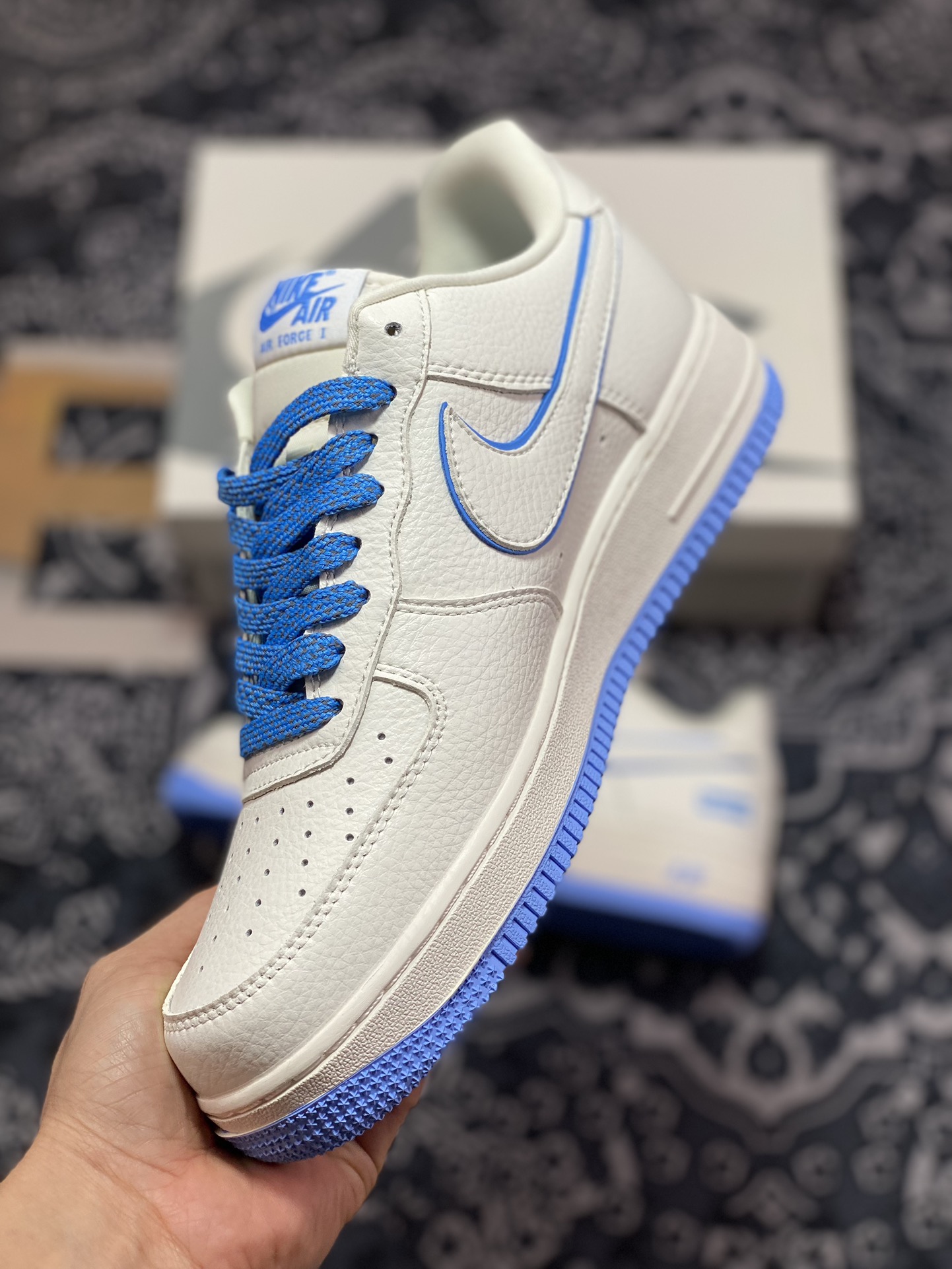 Sup x Air Force 1 Low joint white and blue AE1686-111