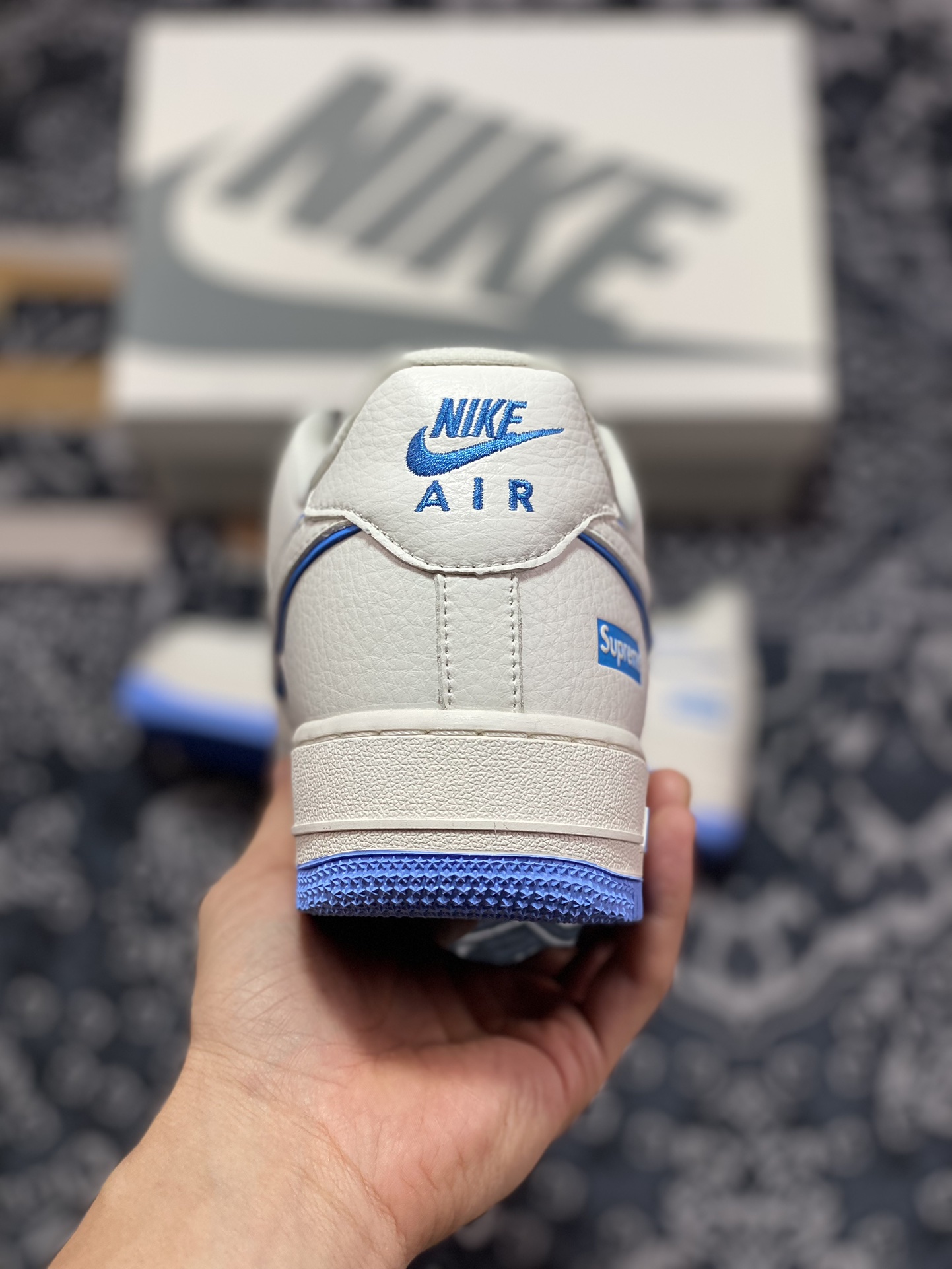 Sup x Air Force 1 Low joint white and blue AE1686-111