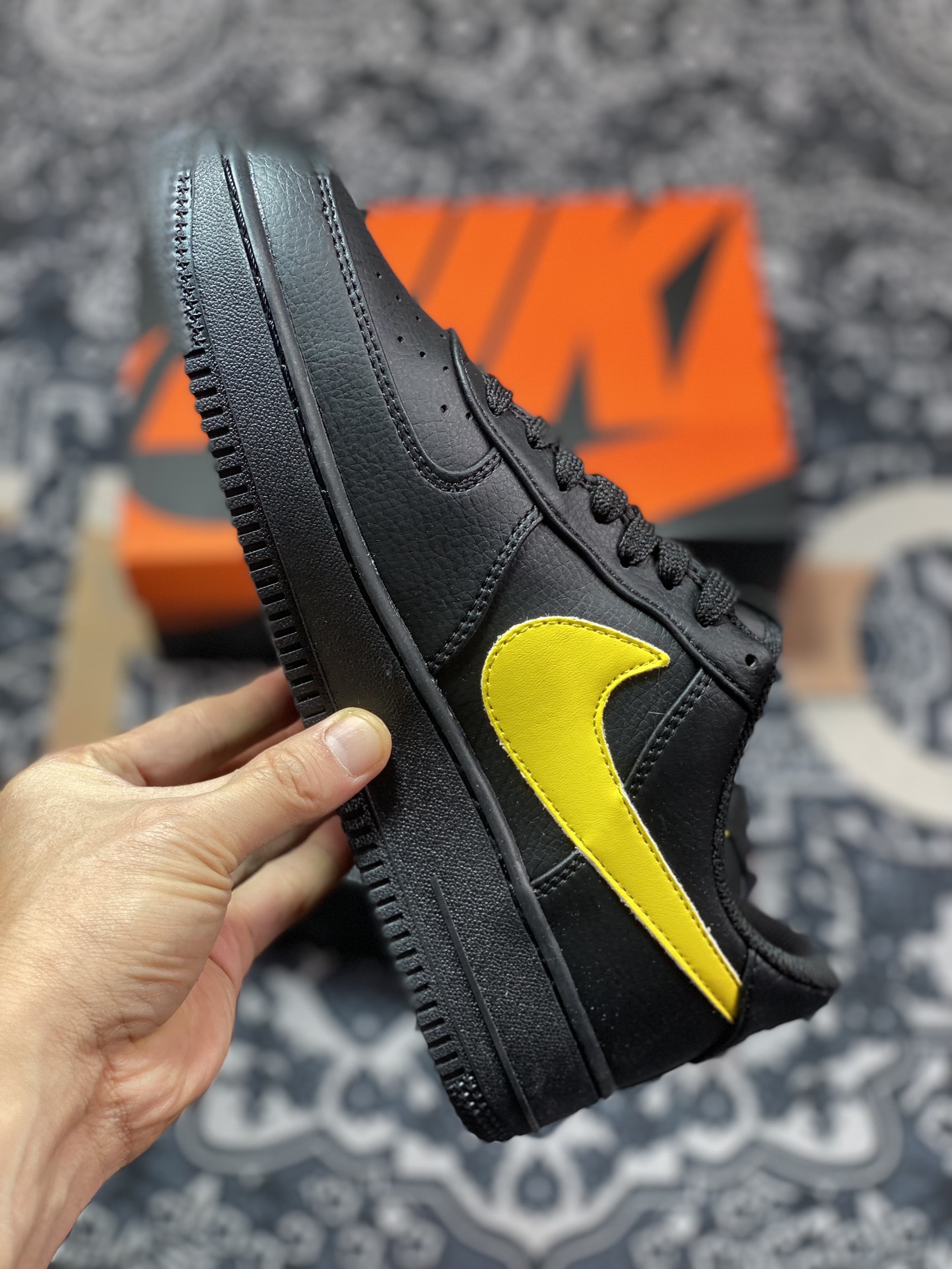 Air Force 1 '07 Low Black Yellow CI9553-051