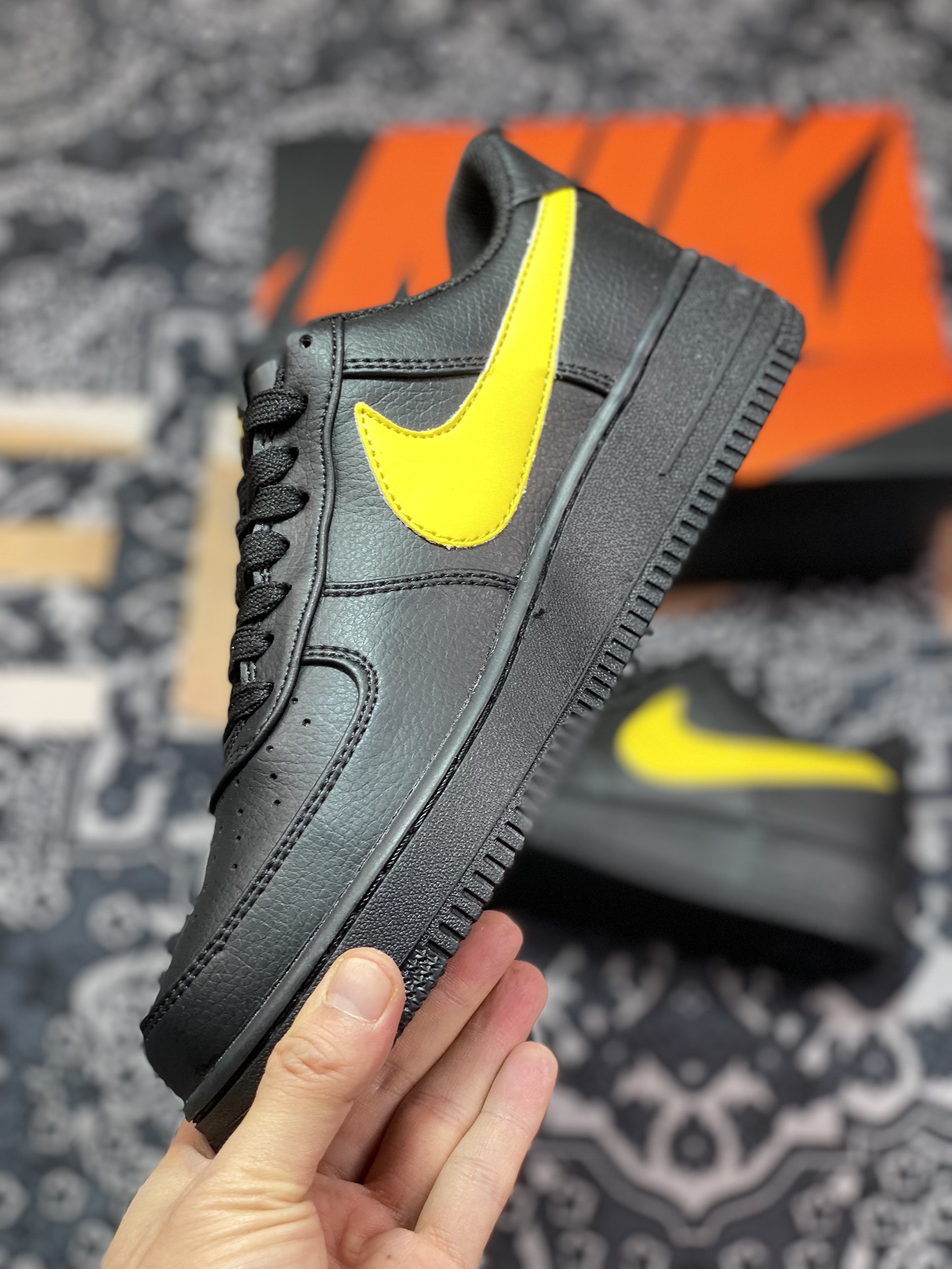 Air Force 1 '07 Low Black Yellow CI9553-051