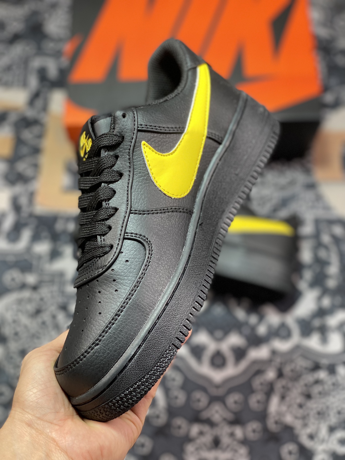 Air Force 1 '07 Low Black Yellow CI9553-051