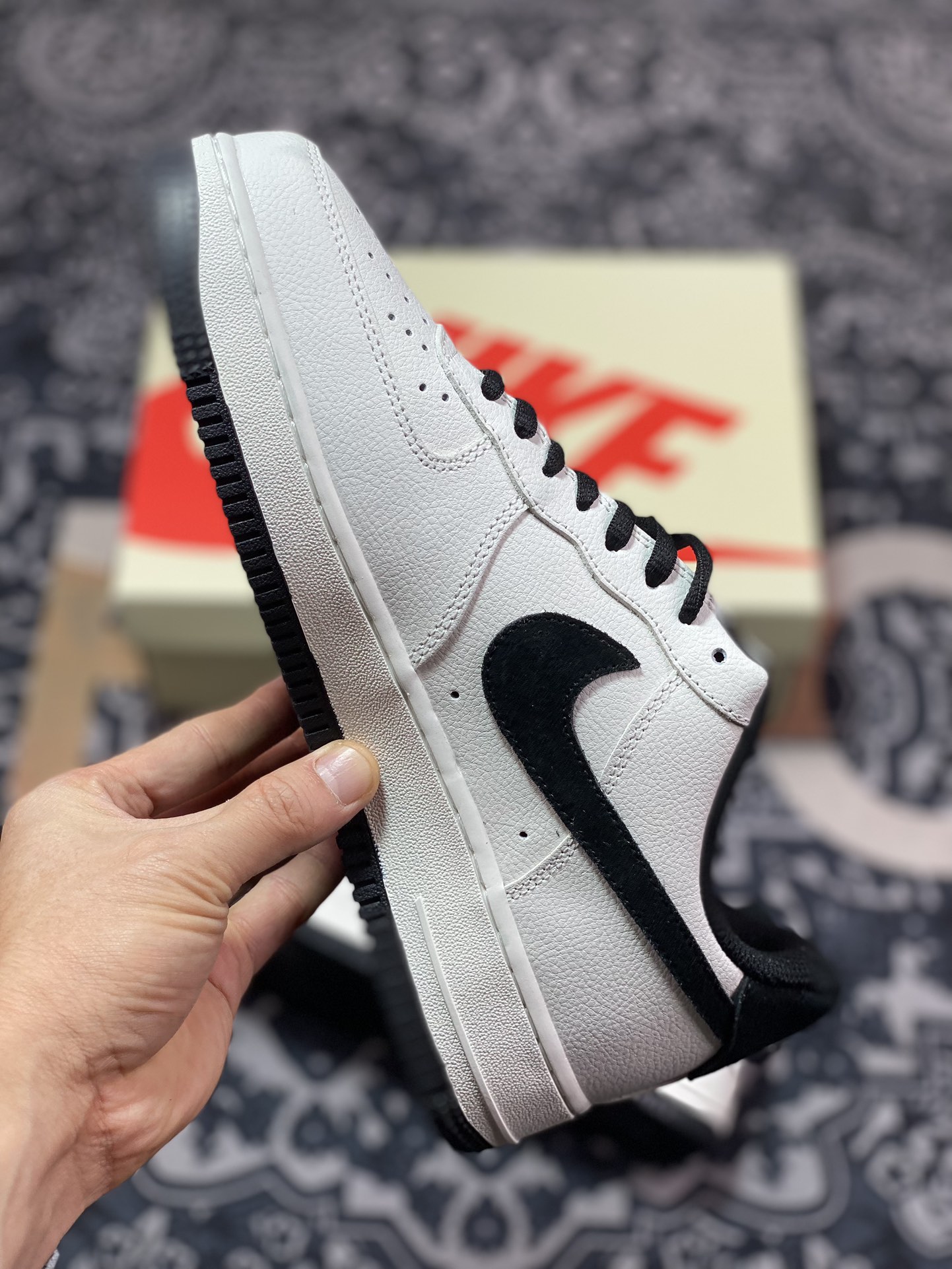 260 Palace x Nike Air Force 1 07 Low"Beige/Black"空军一号板鞋“联名米白黑小钩”PE-681822