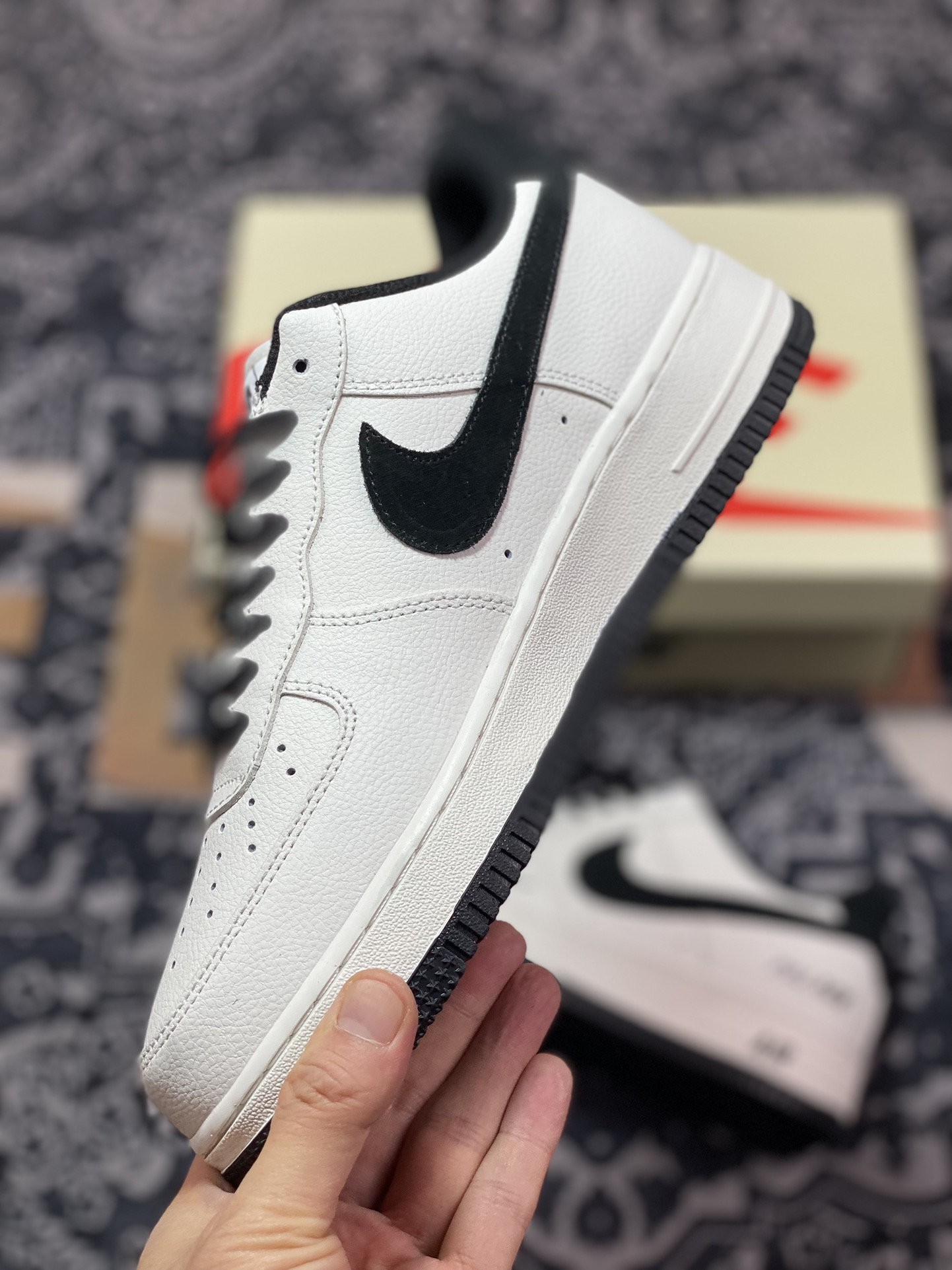 260 Palace x Nike Air Force 1 07 Low"Beige/Black"空军一号板鞋“联名米白黑小钩”PE-681822