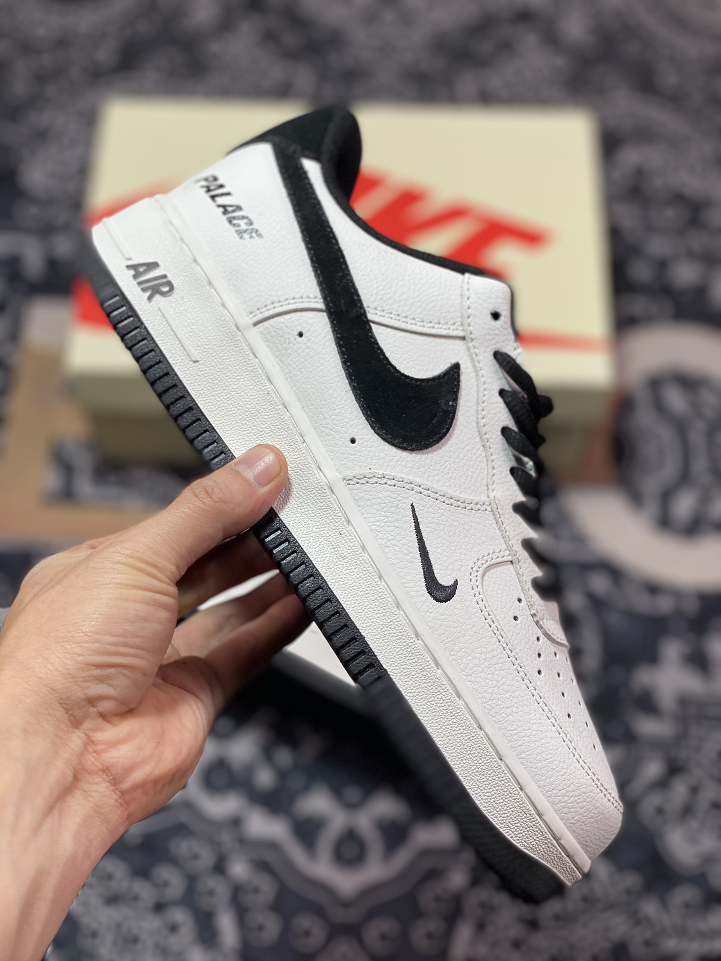 260 Palace x Nike Air Force 1 07 Low"Beige/Black"空军一号板鞋“联名米白黑小钩”PE-681822