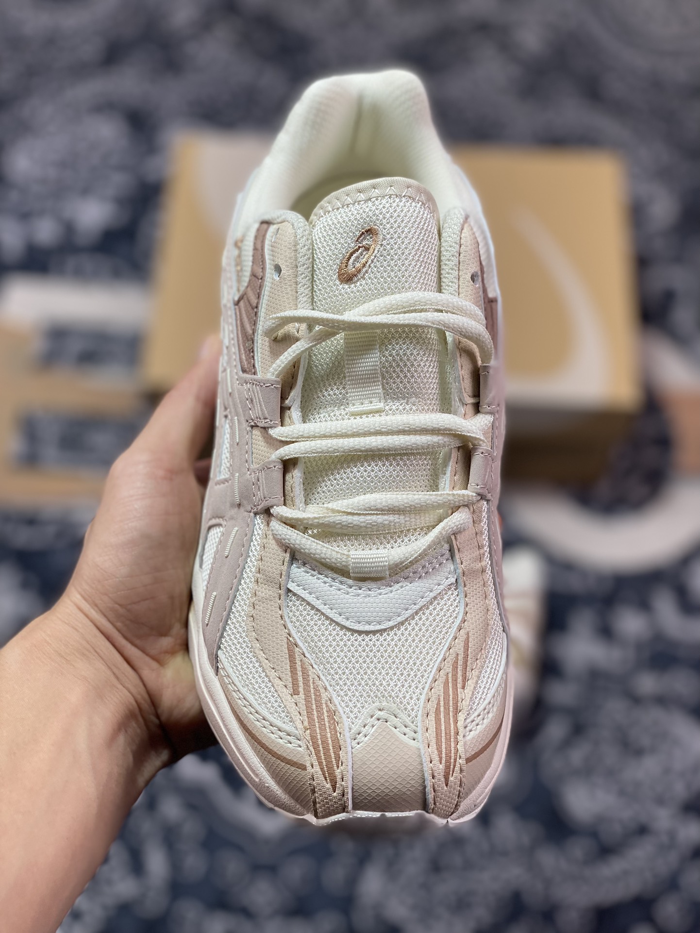 210 亚瑟士/Asics Gel-Preleus 虎牙系列低帮复古时尚跑鞋“奶白卡其棕”1201A838-103