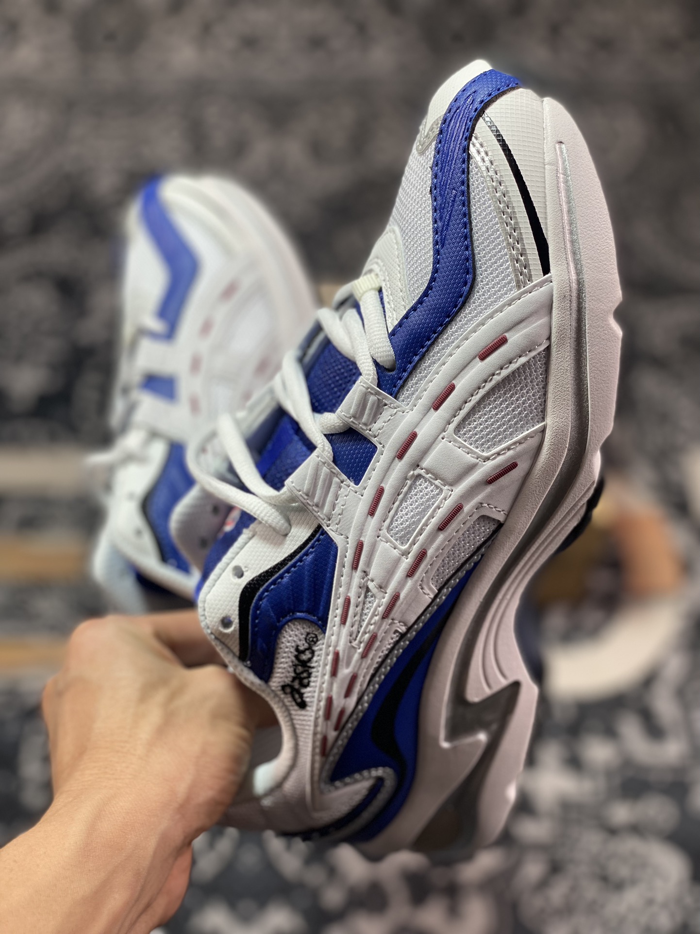 210 亚瑟士/Asics Gel-Preleus 虎牙系列低帮复古慢跑鞋“白黑皇家蓝”1201A838-101