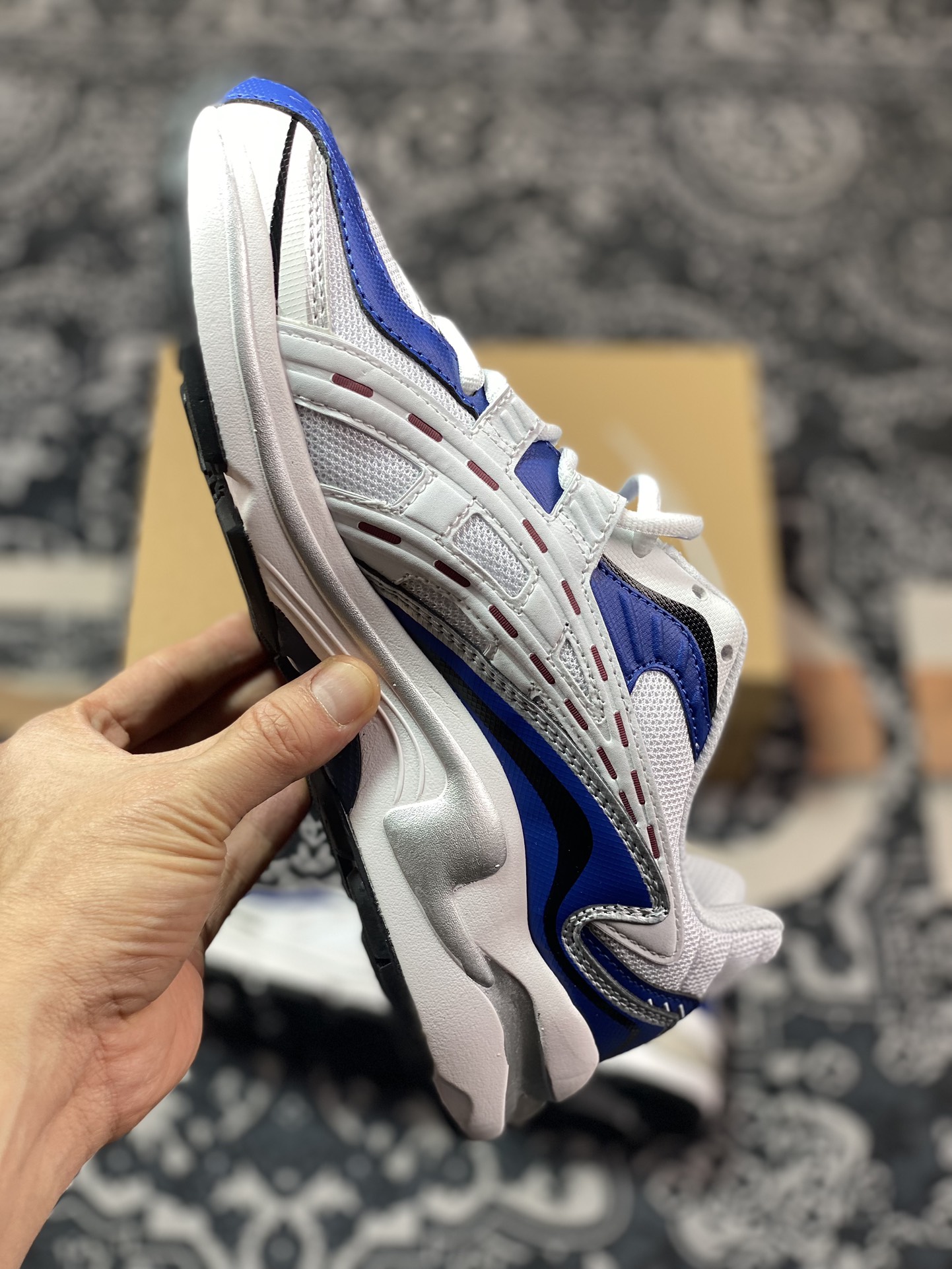 210 亚瑟士/Asics Gel-Preleus 虎牙系列低帮复古慢跑鞋“白黑皇家蓝”1201A838-101