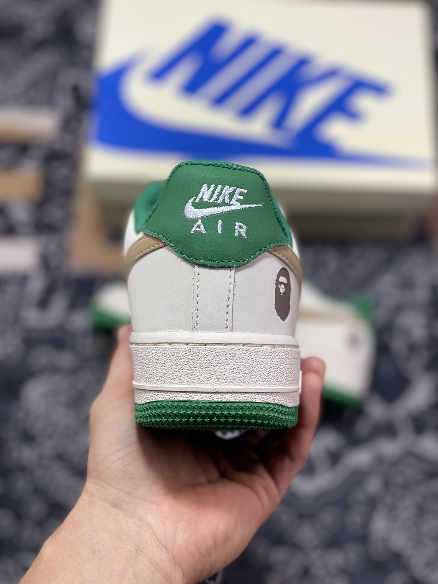 200 Air Force 1 Low 猿人头米白绿  HX123-007