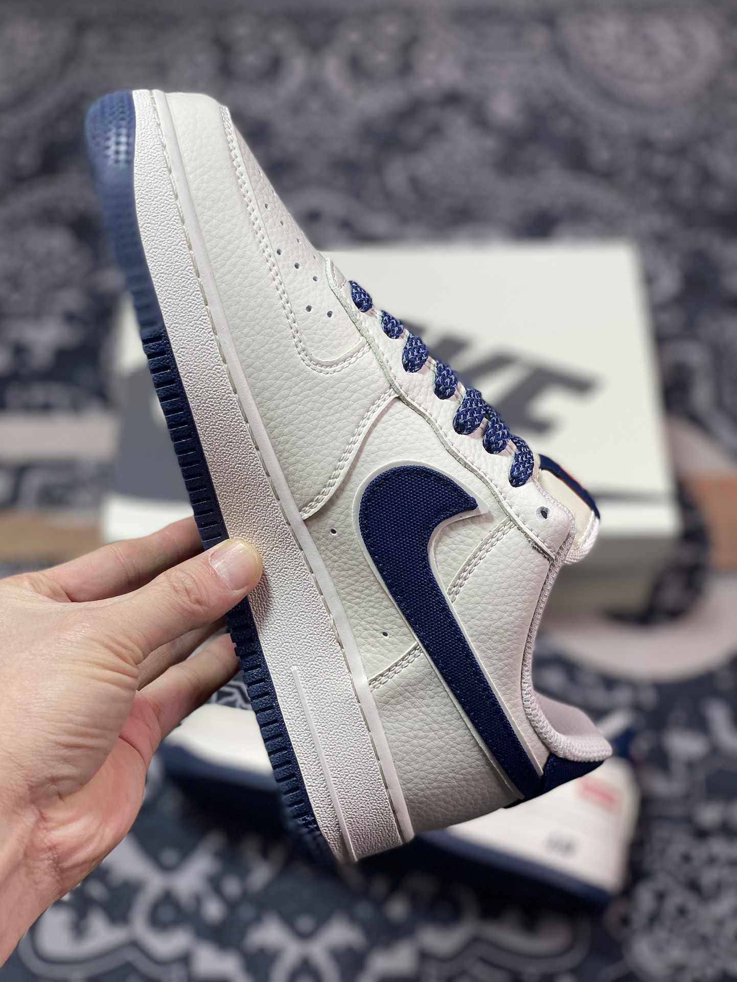 SUP x Air Force 1 Low joint white and dark blue HD9888-003