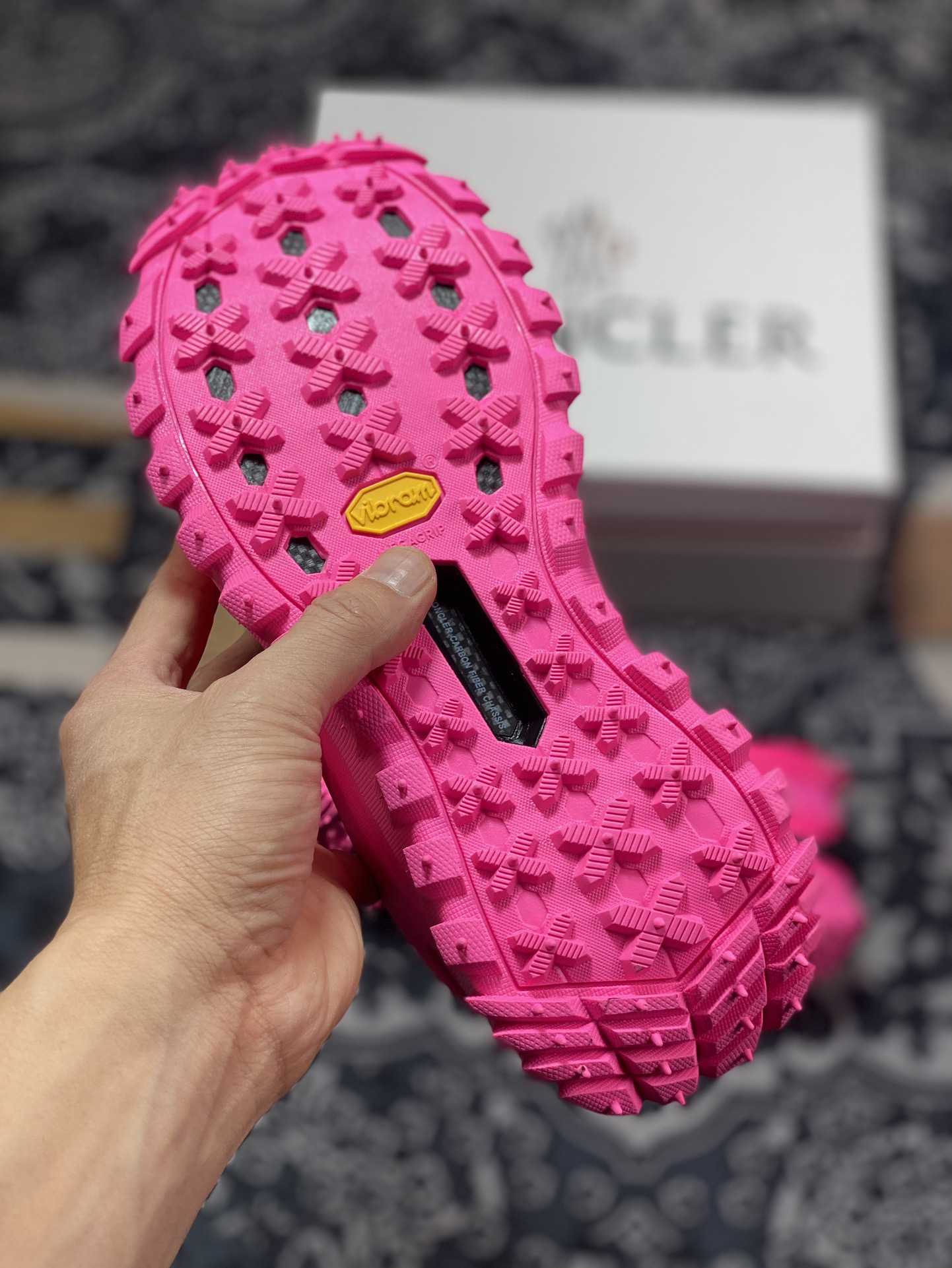 D2470  盟可睐(蒙口)Moncler Trailgrip Gore-Tex 越野旅行系列低帮登山运动鞋“拼色骚粉黑”I209B4M00060M2058P49