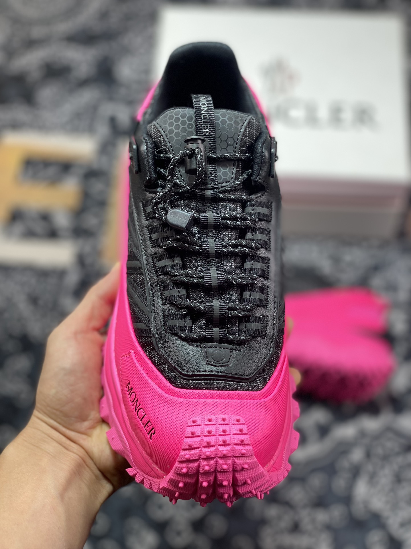 D2470  盟可睐(蒙口)Moncler Trailgrip Gore-Tex 越野旅行系列低帮登山运动鞋“拼色骚粉黑”I209B4M00060M2058P49