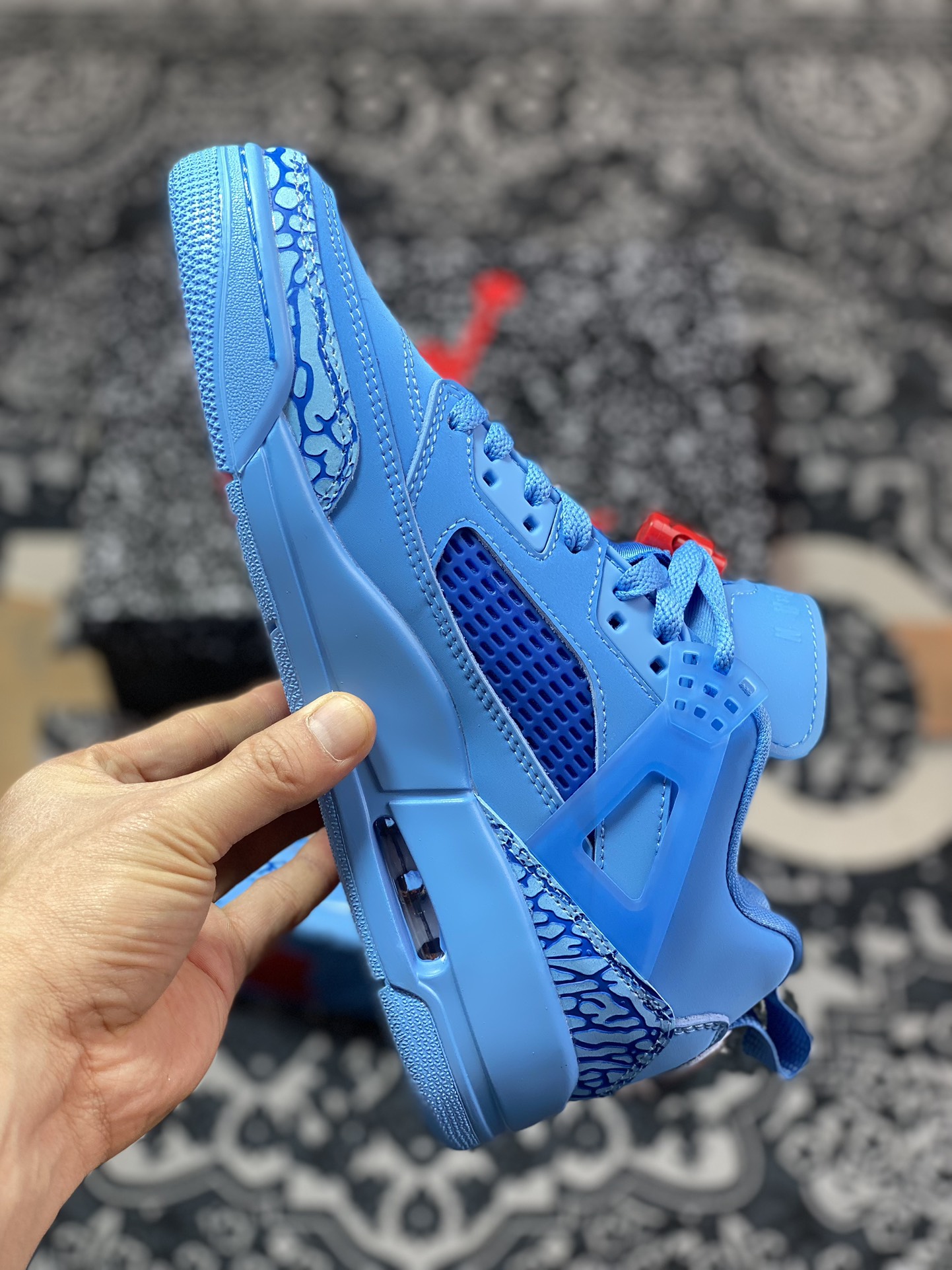 B320 Kw Jordan Spizike Low AJ复古低帮篮球鞋 蓝色 FQ1759-400