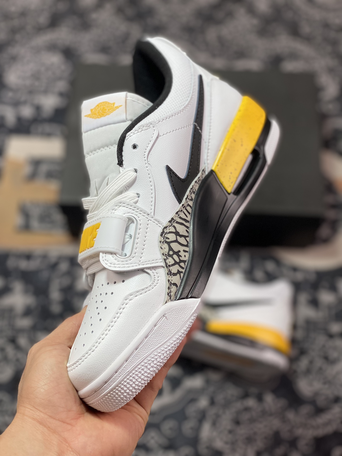 优选 原装级别 Air Jordan Legacy 312 Low 黑白黄爆裂  CD7069-107
