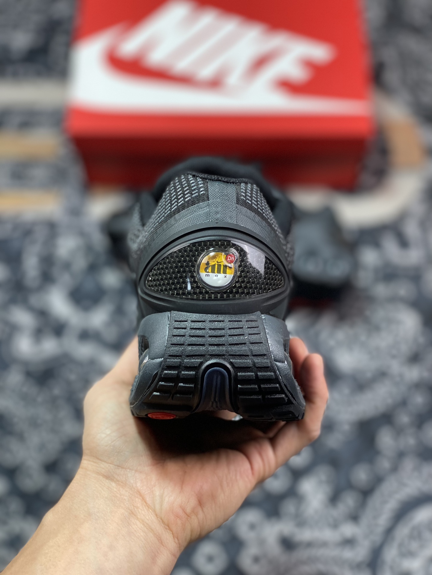 A6200 耐克Nike Air Max DN”Tirple Black”DN系列低帮慢跑鞋“黑灰武士” DV3337-002