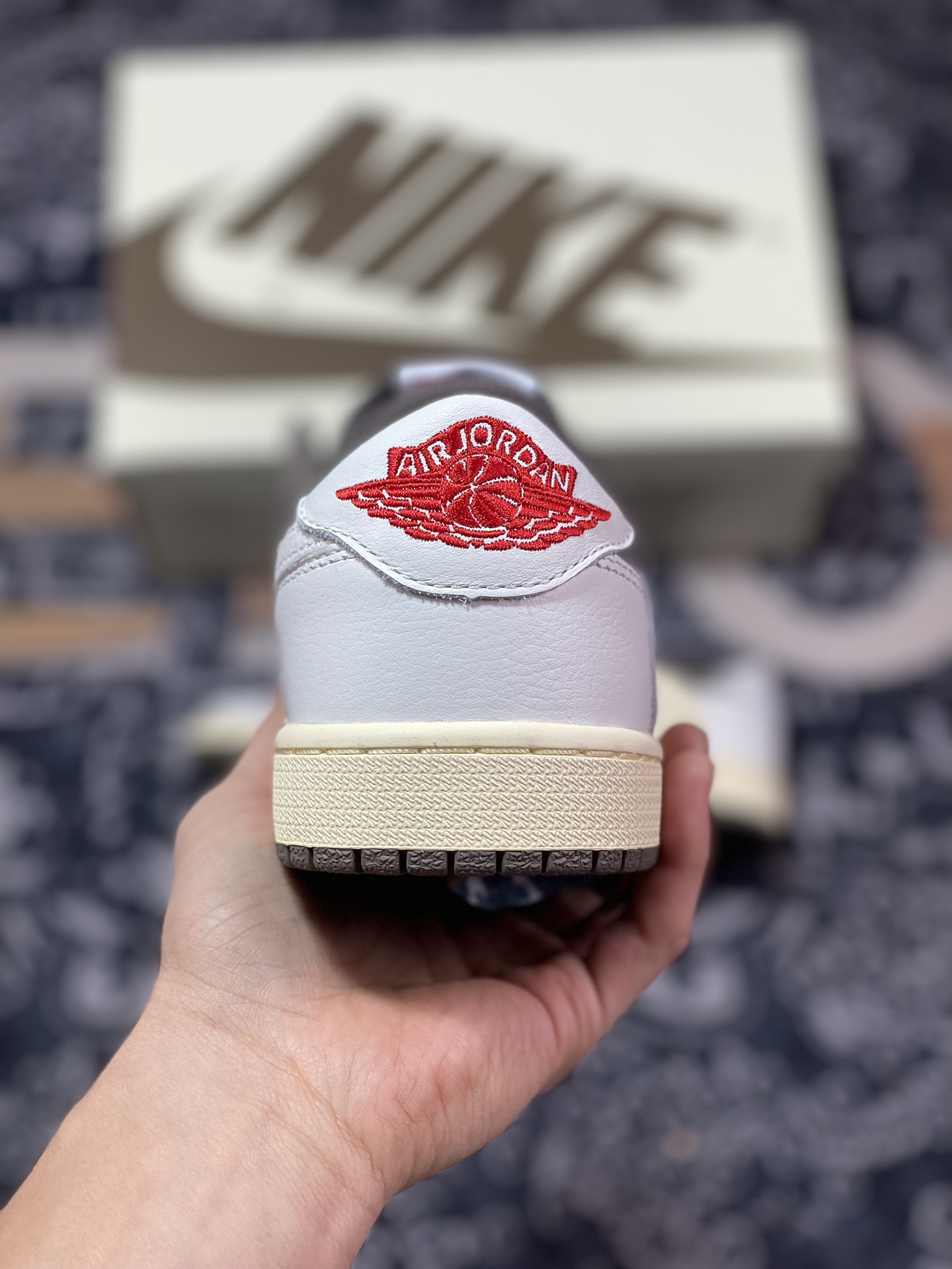 C9450  优选 市售天花板 纯原混卖版本 Travis Scott x Air Jordan 1 Low ” Reverse Mocha ” 白棕摩卡 低帮文化篮球鞋 DM7866-162