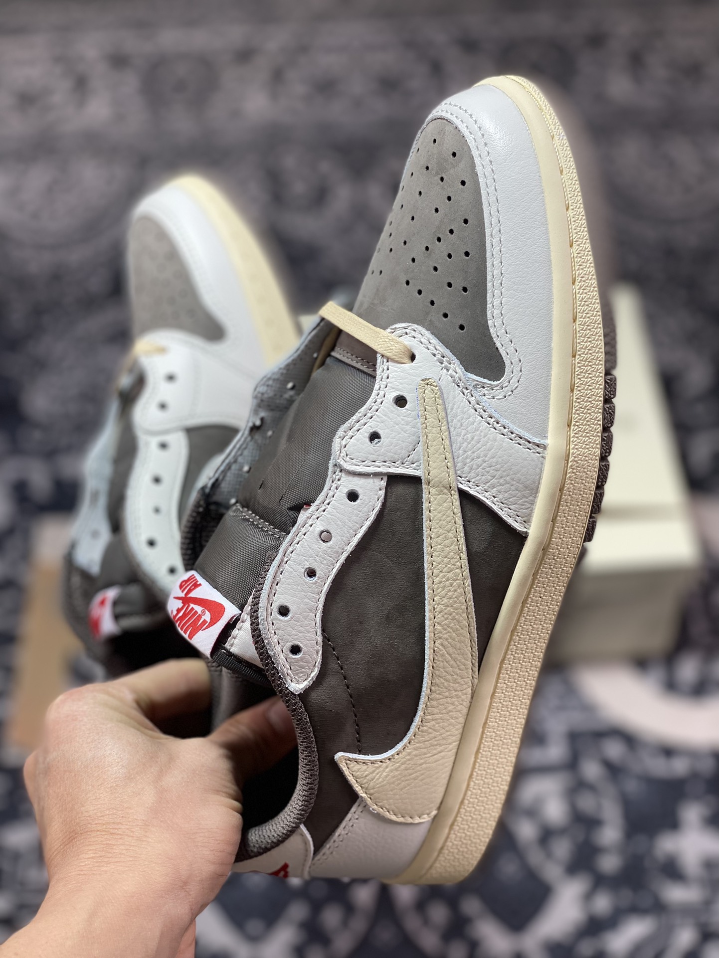 C9450  优选 市售天花板 纯原混卖版本 Travis Scott x Air Jordan 1 Low ” Reverse Mocha ” 白棕摩卡 低帮文化篮球鞋 DM7866-162